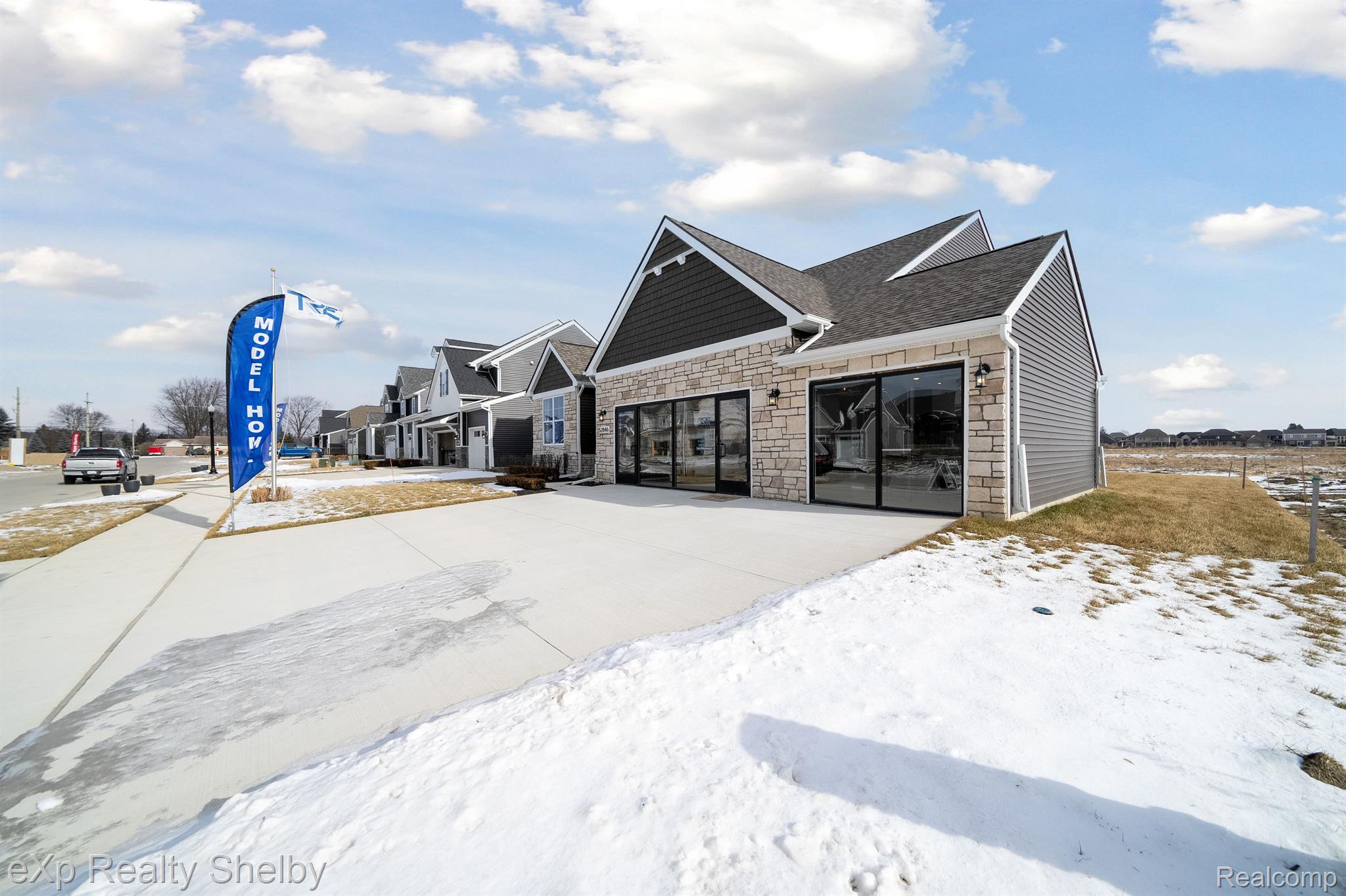 52600 WELLINGTON VALLEY Drive