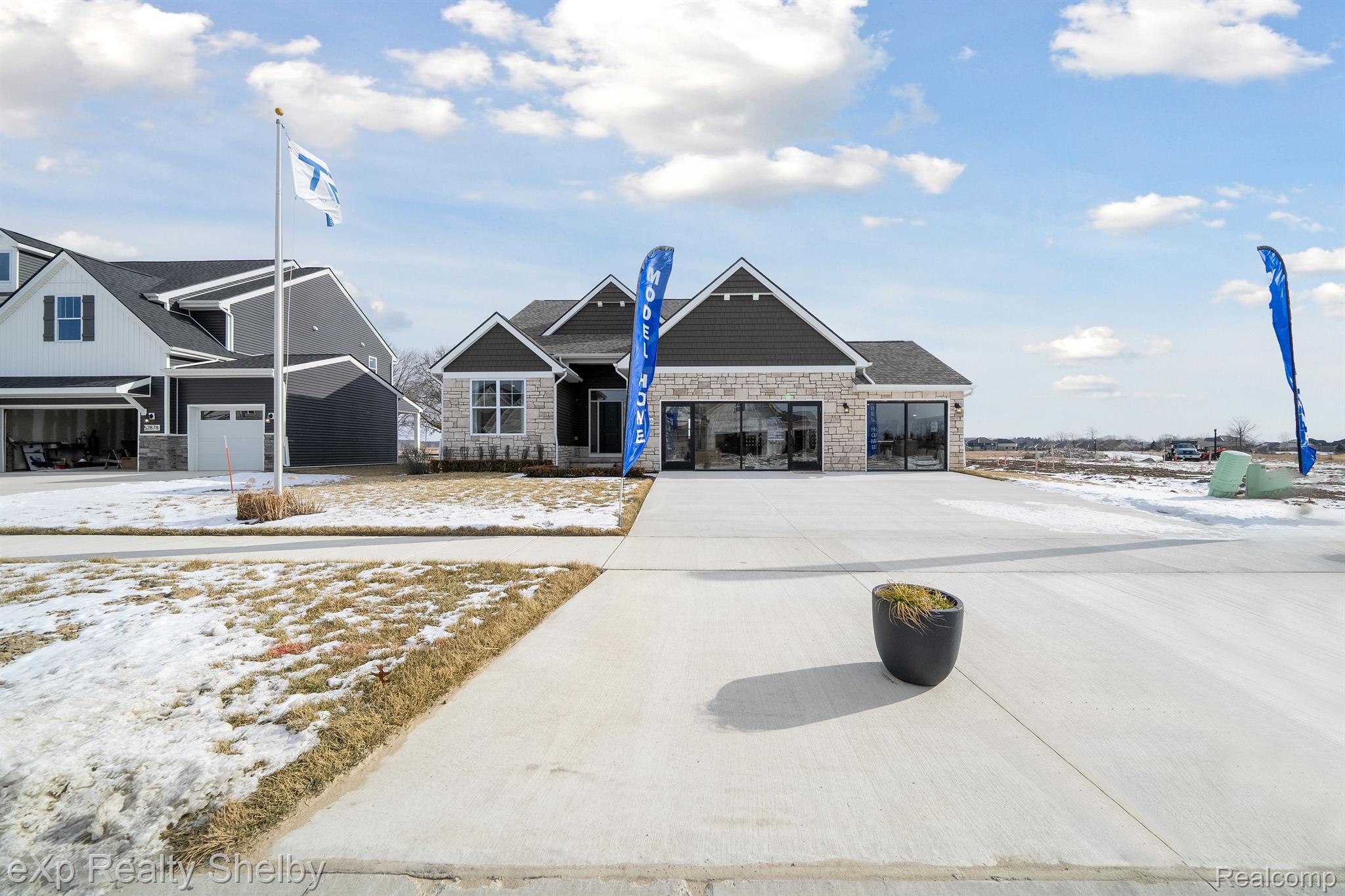 52600 WELLINGTON VALLEY Drive