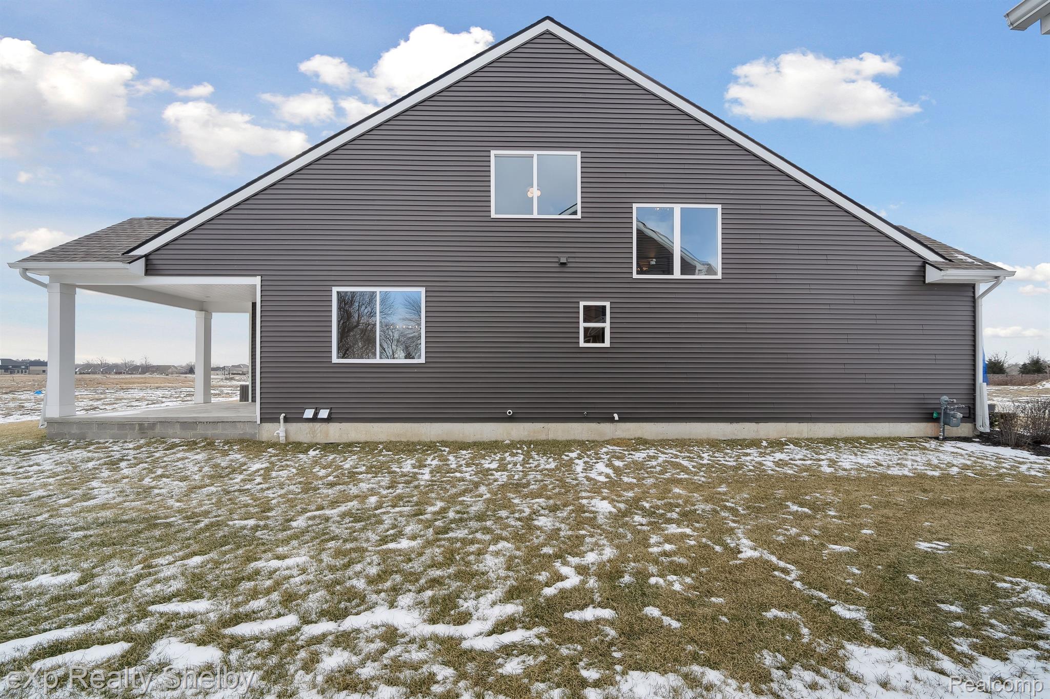 52600 WELLINGTON VALLEY Drive