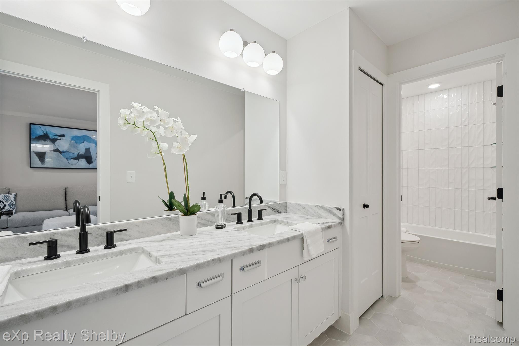 52600 WELLINGTON VALLEY Drive