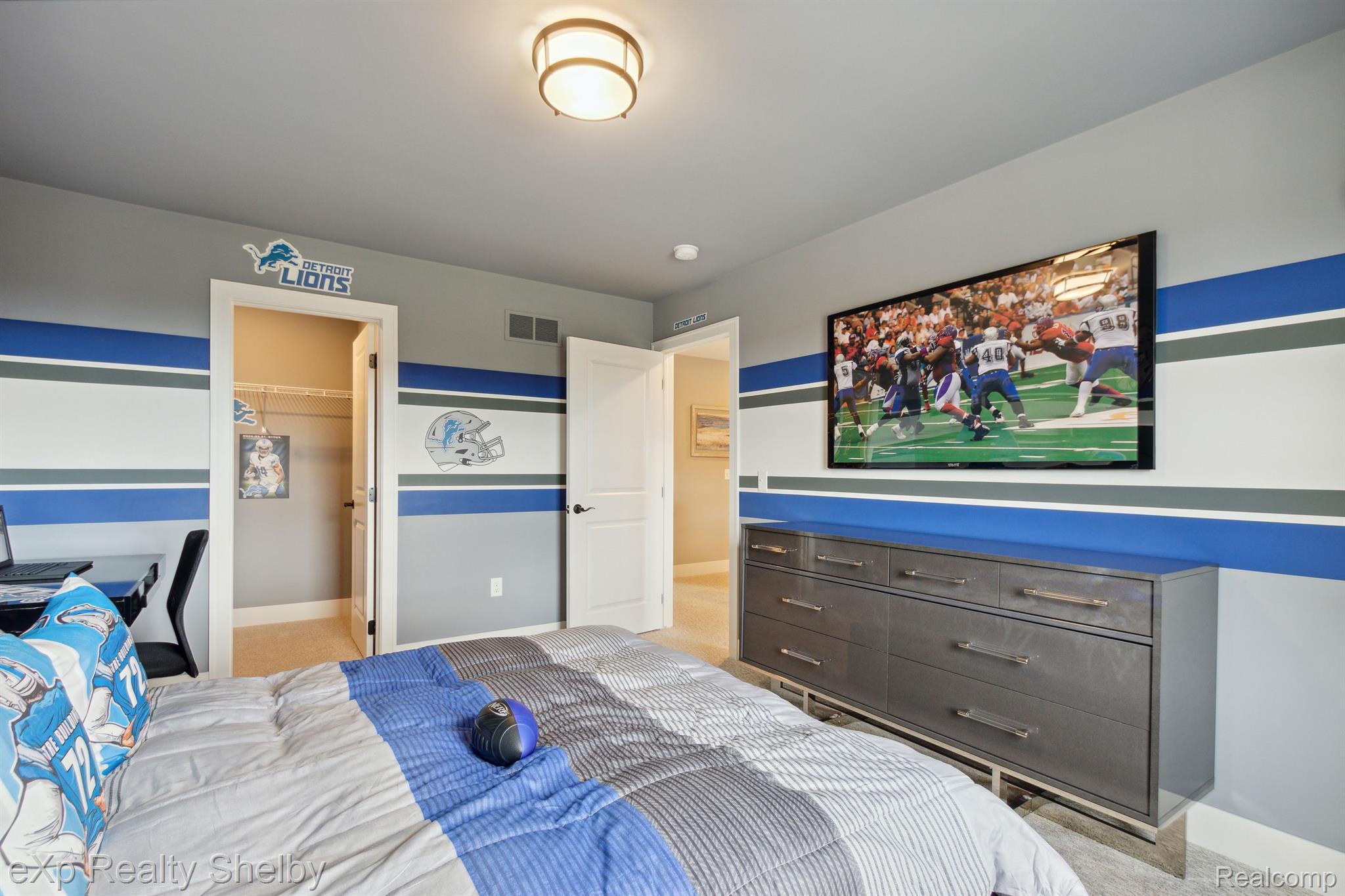 52841 WELLINGTON VALLEY Drive