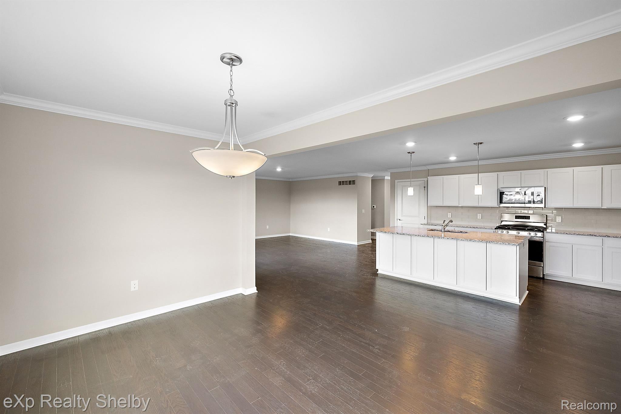 52585 WELLINGTON VALLEY Drive