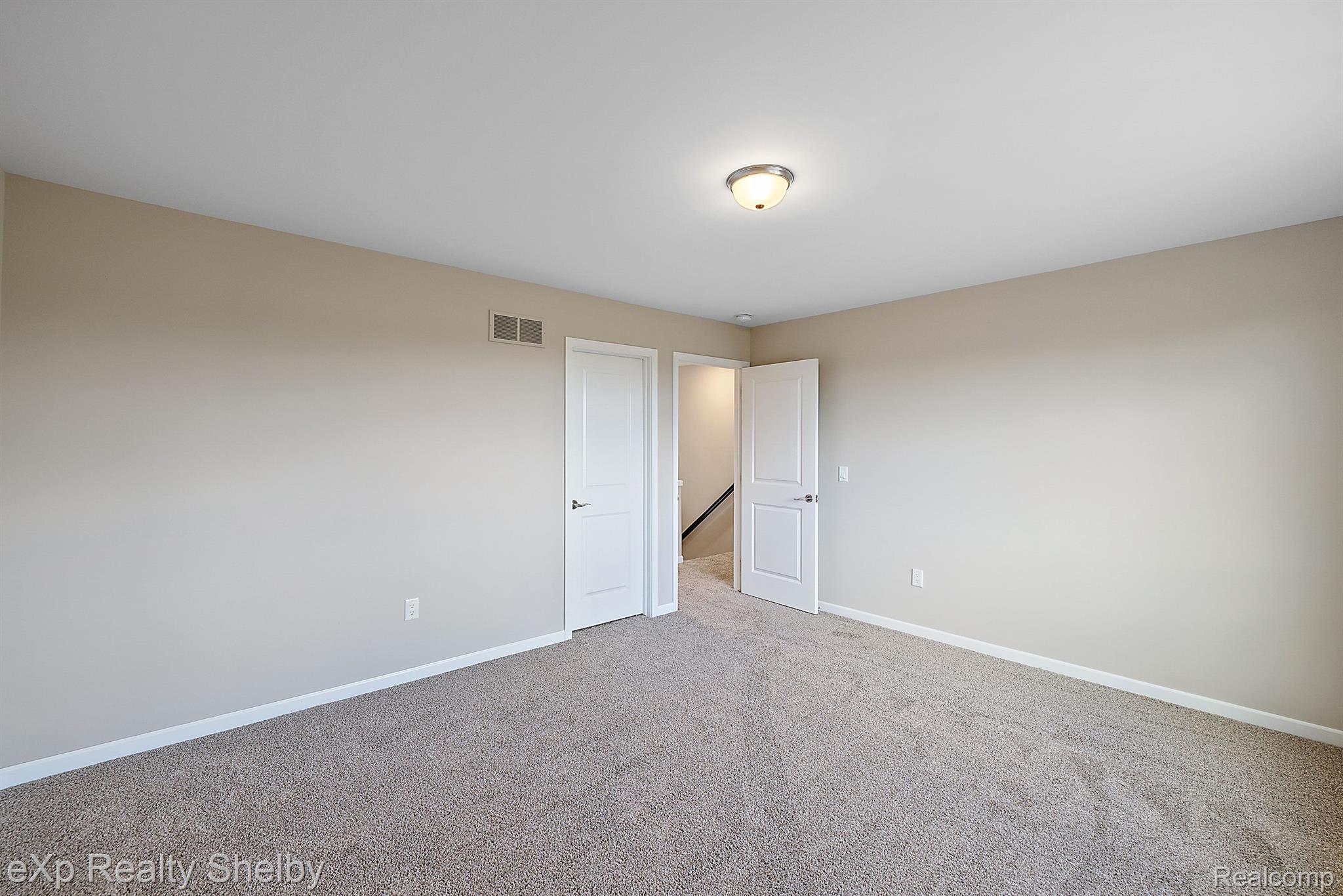 52585 WELLINGTON VALLEY Drive