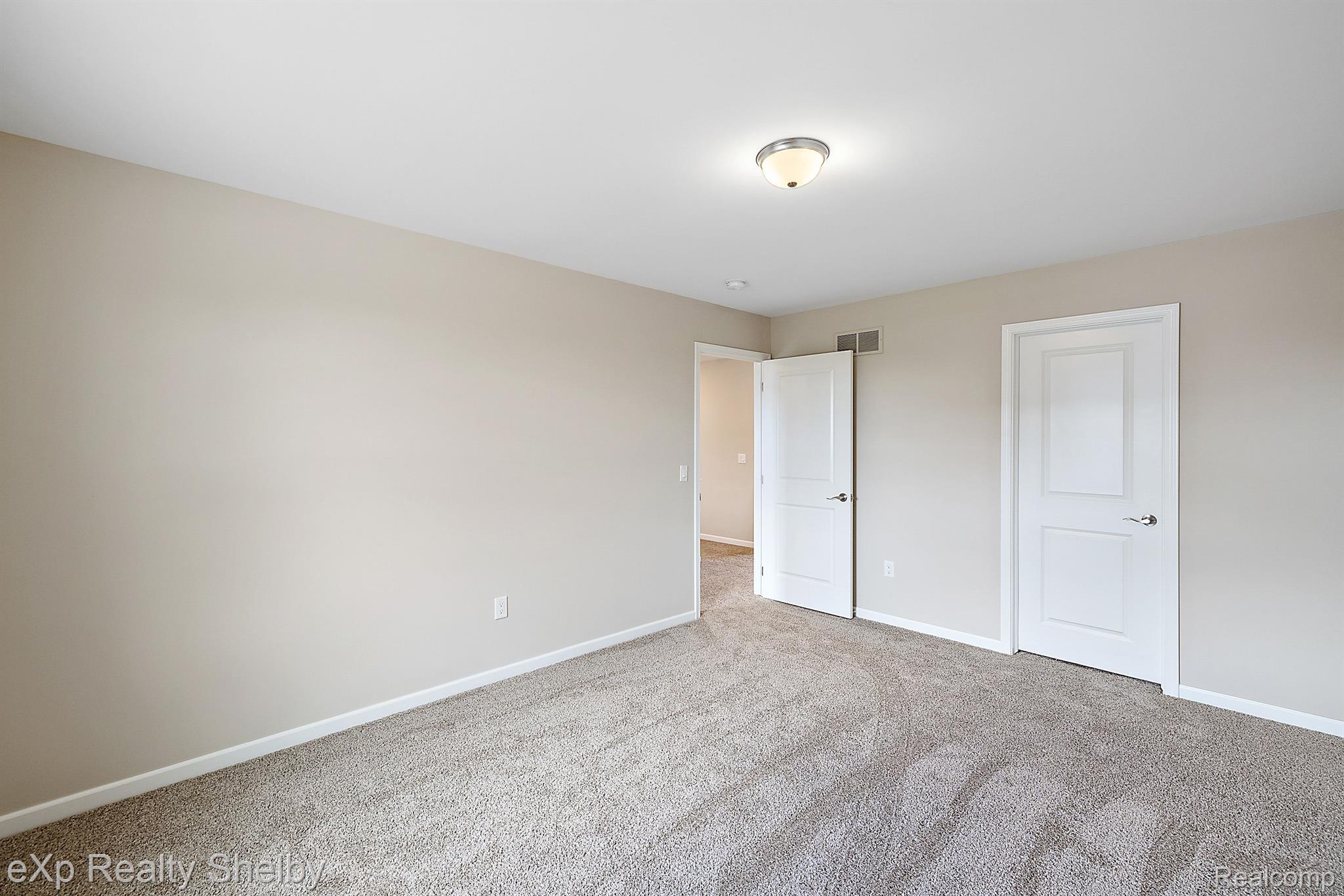 52585 WELLINGTON VALLEY Drive