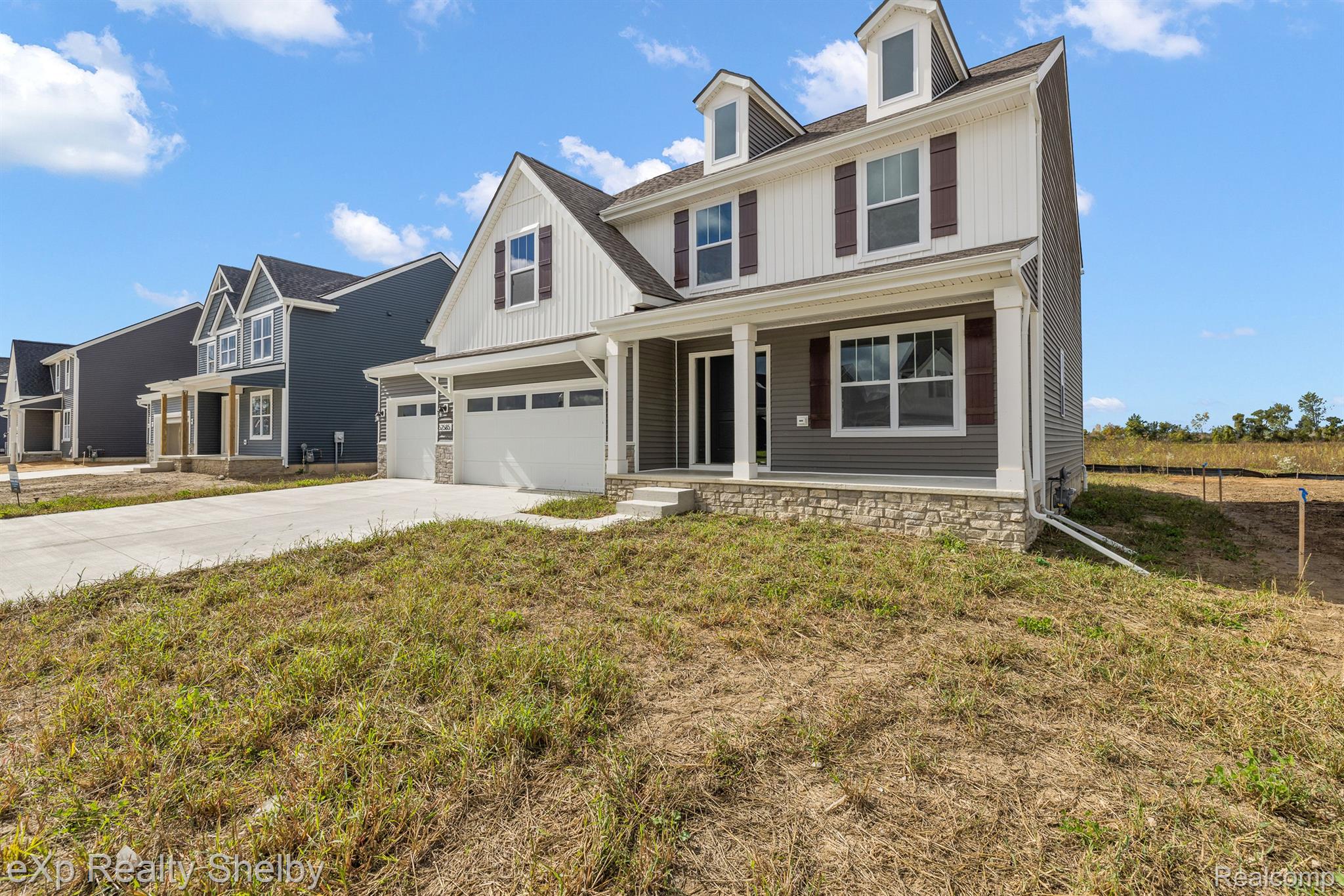 52585 WELLINGTON VALLEY Drive