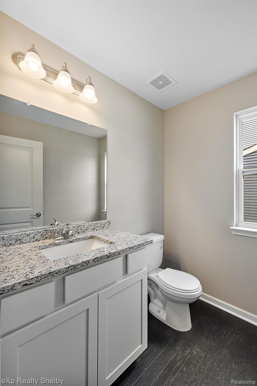 52585 WELLINGTON VALLEY Drive