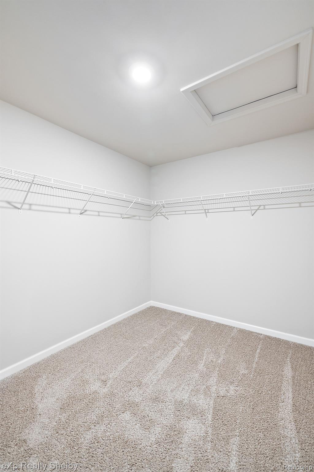 52585 WELLINGTON VALLEY Drive