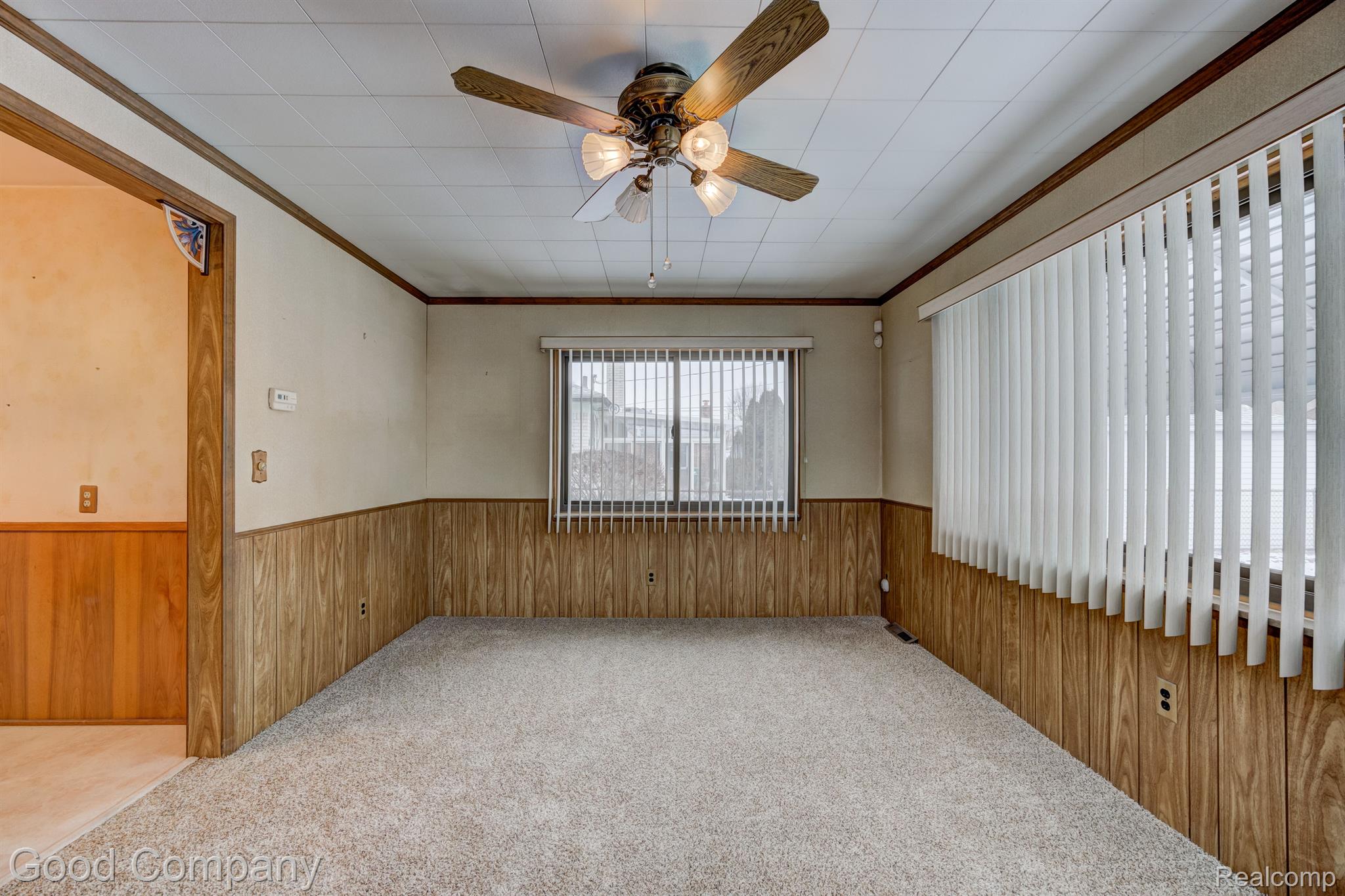 24554 WILLOWBY Avenue