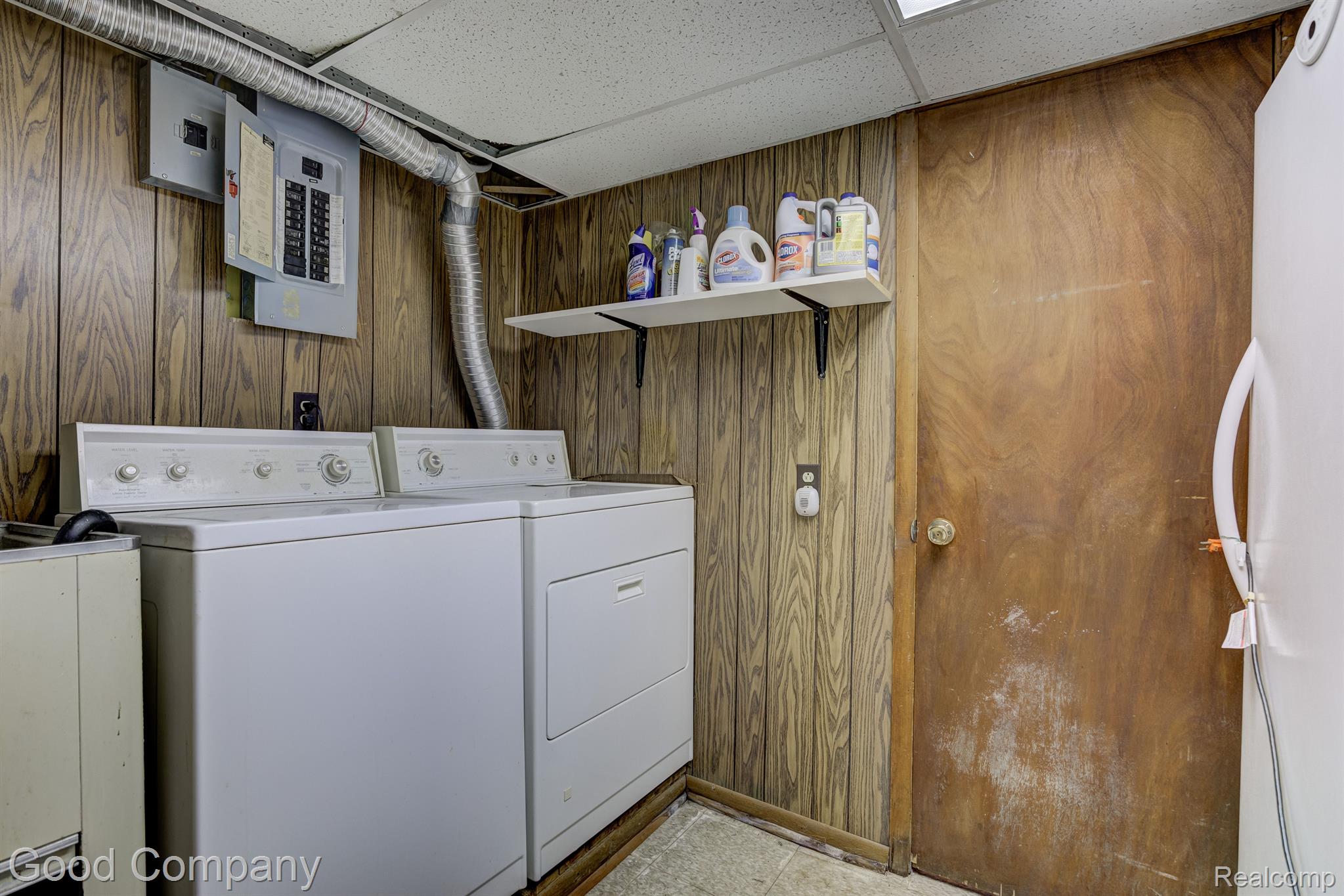 24554 WILLOWBY Avenue