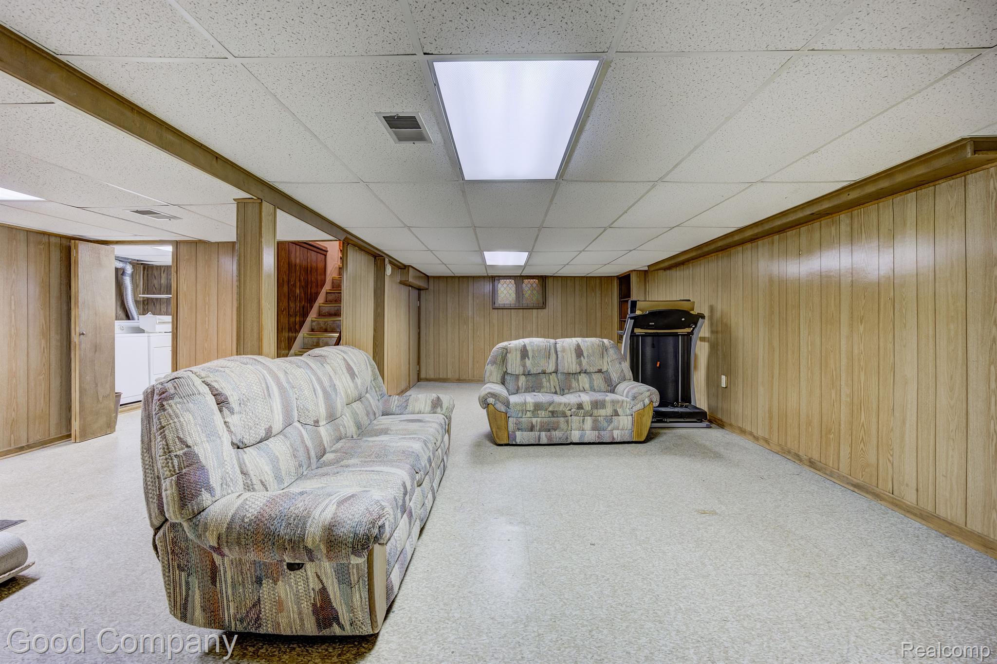 24554 WILLOWBY Avenue