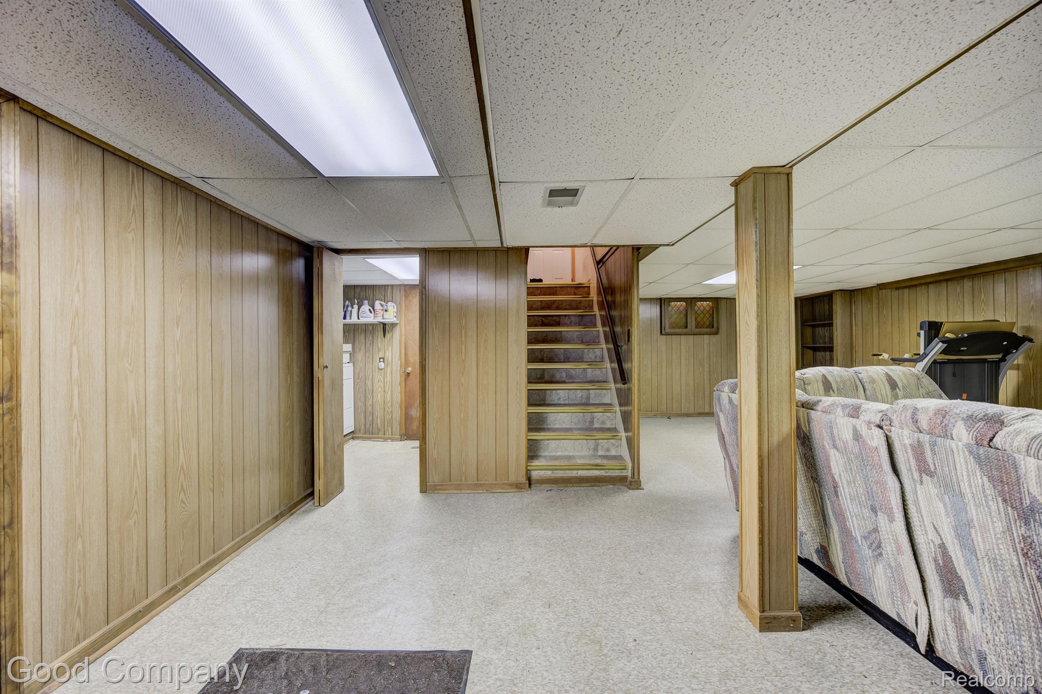 24554 WILLOWBY Avenue