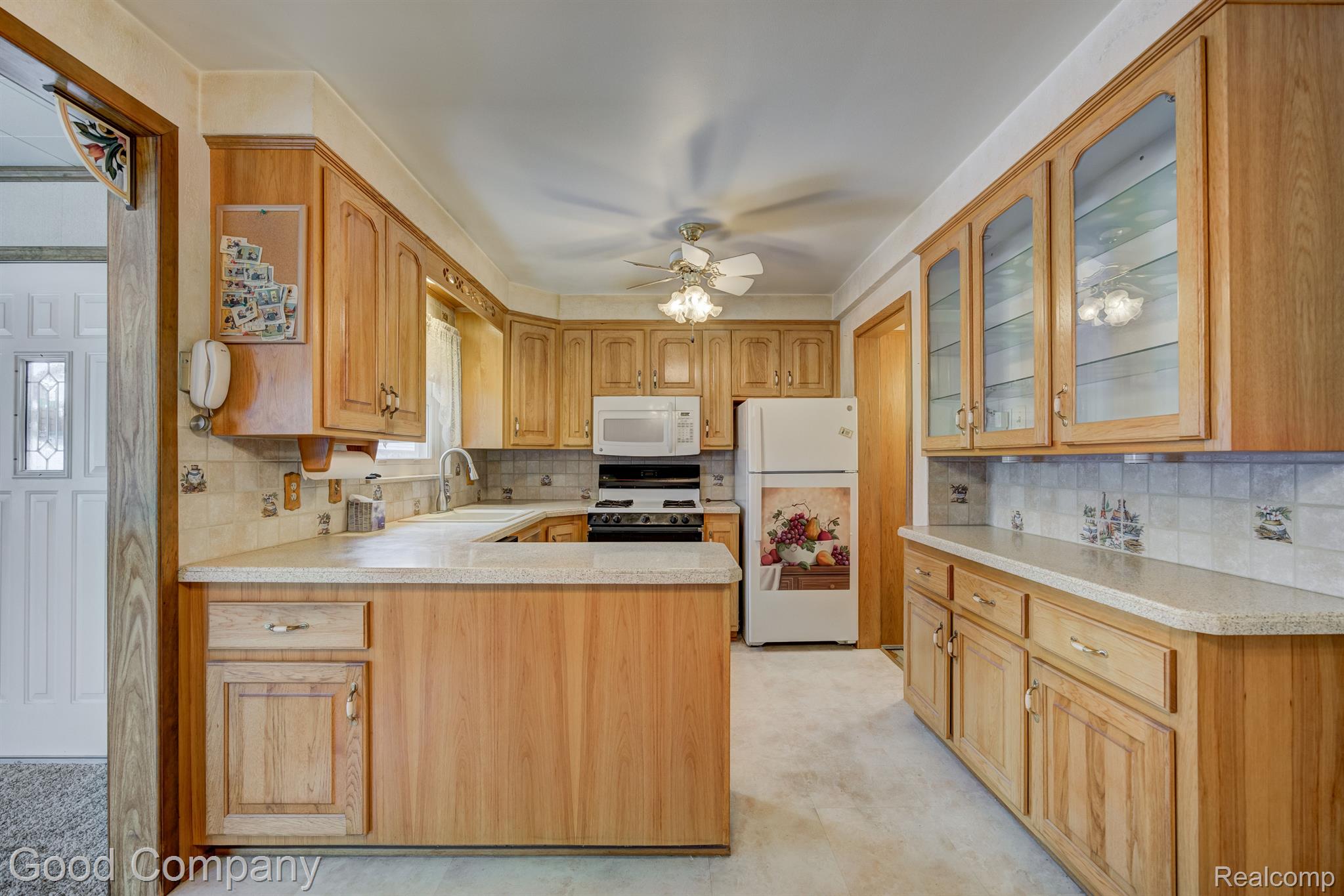 24554 WILLOWBY Avenue