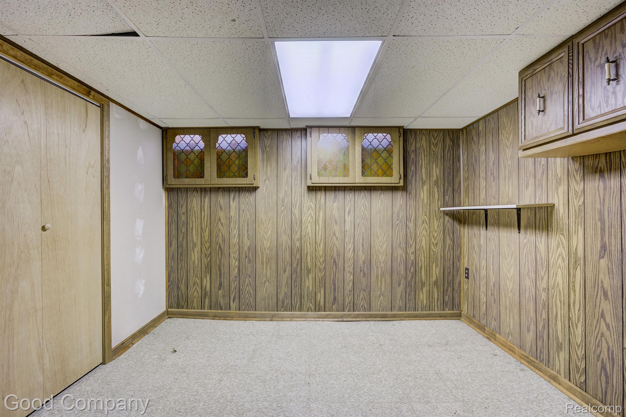 24554 WILLOWBY Avenue