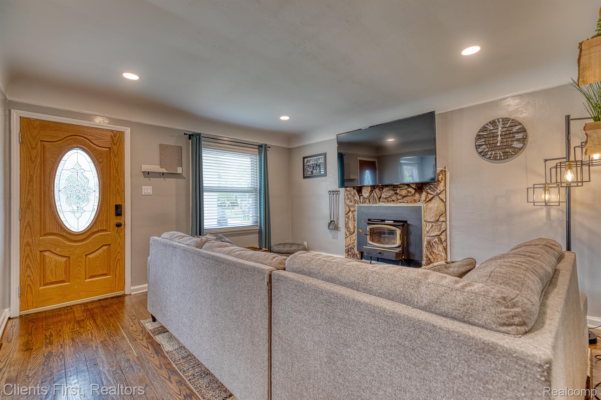 1384 CAMBRIDGE Road