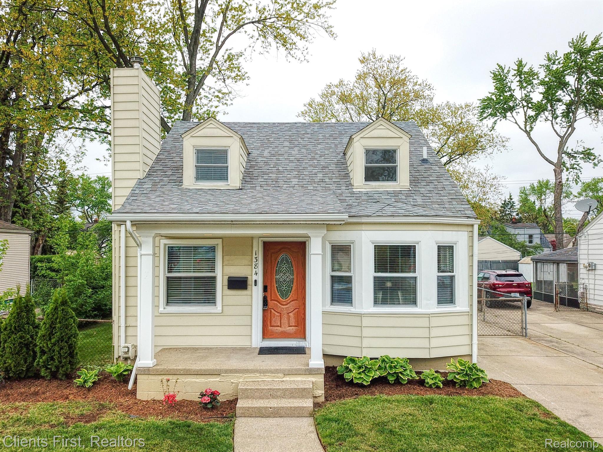 1384 CAMBRIDGE Road