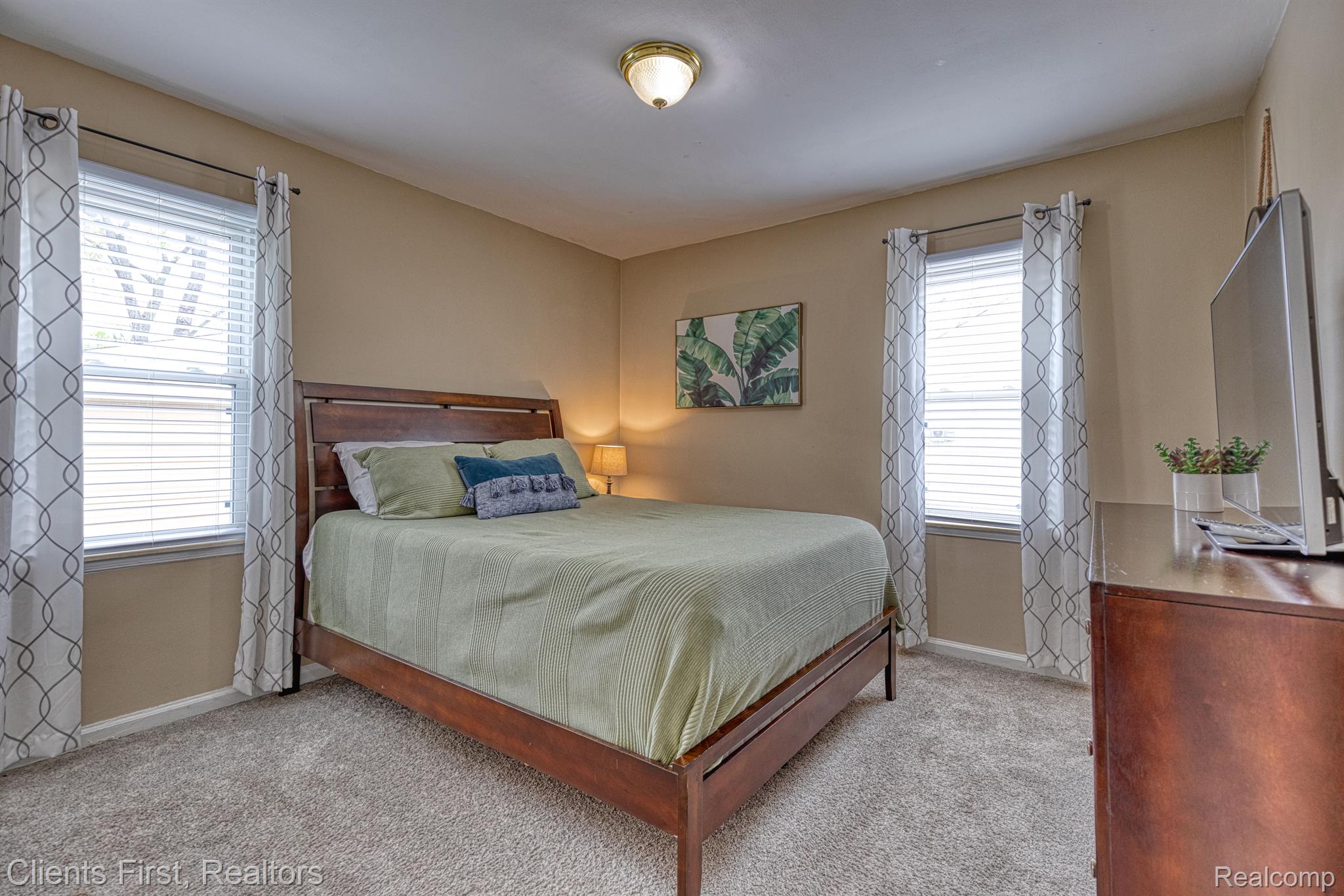 1384 CAMBRIDGE Road