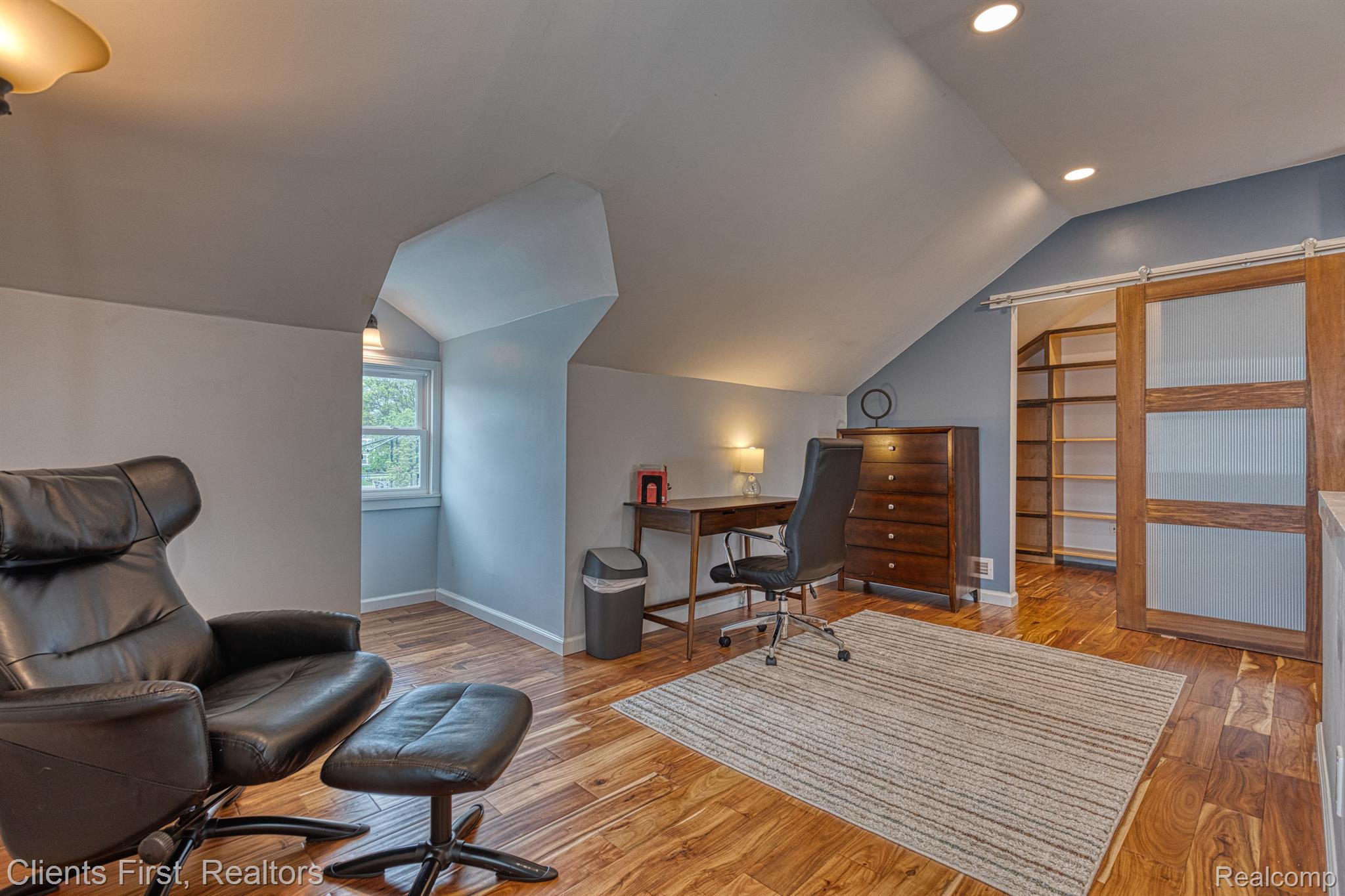 1384 CAMBRIDGE Road