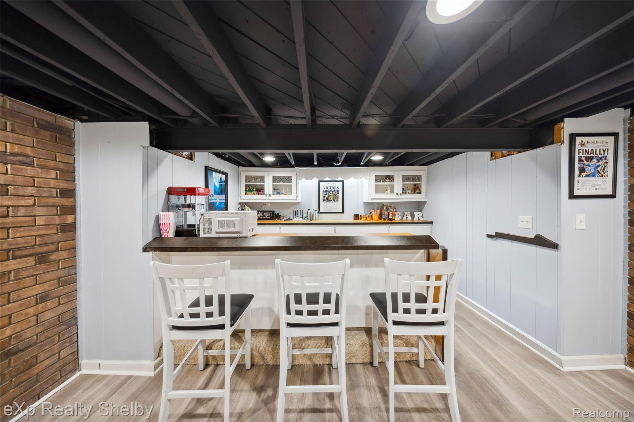 32625 Northampton Drive