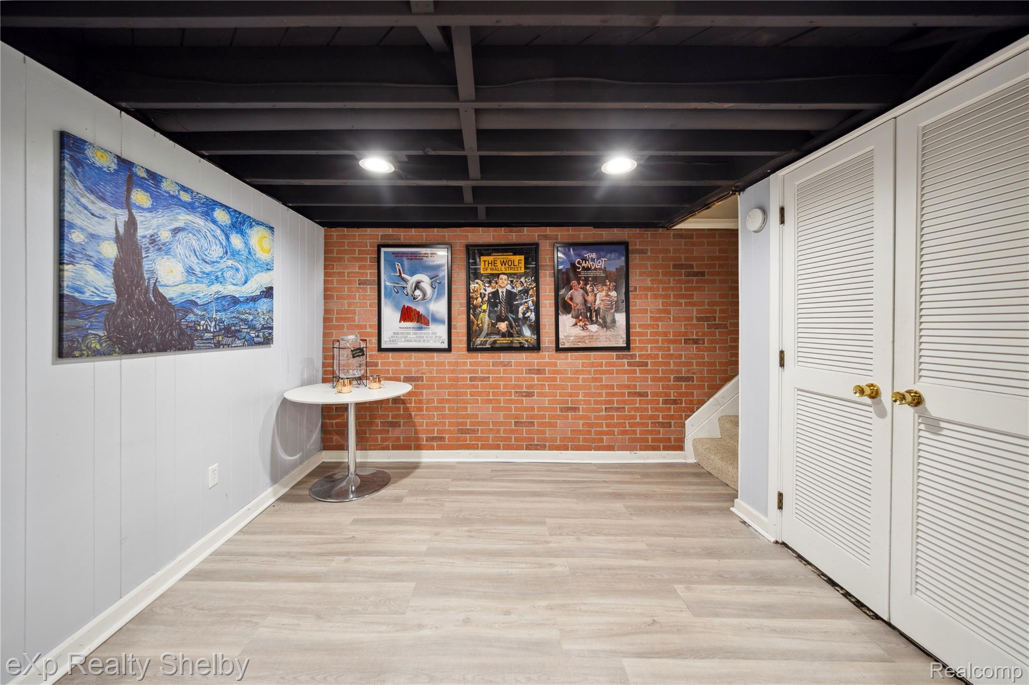 32625 Northampton Drive