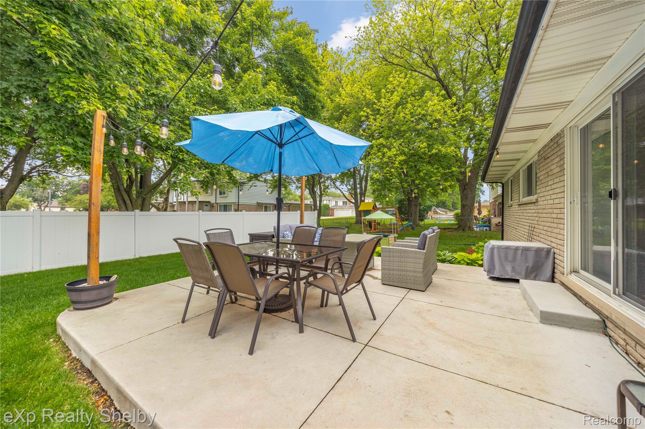 32625 Northampton Drive