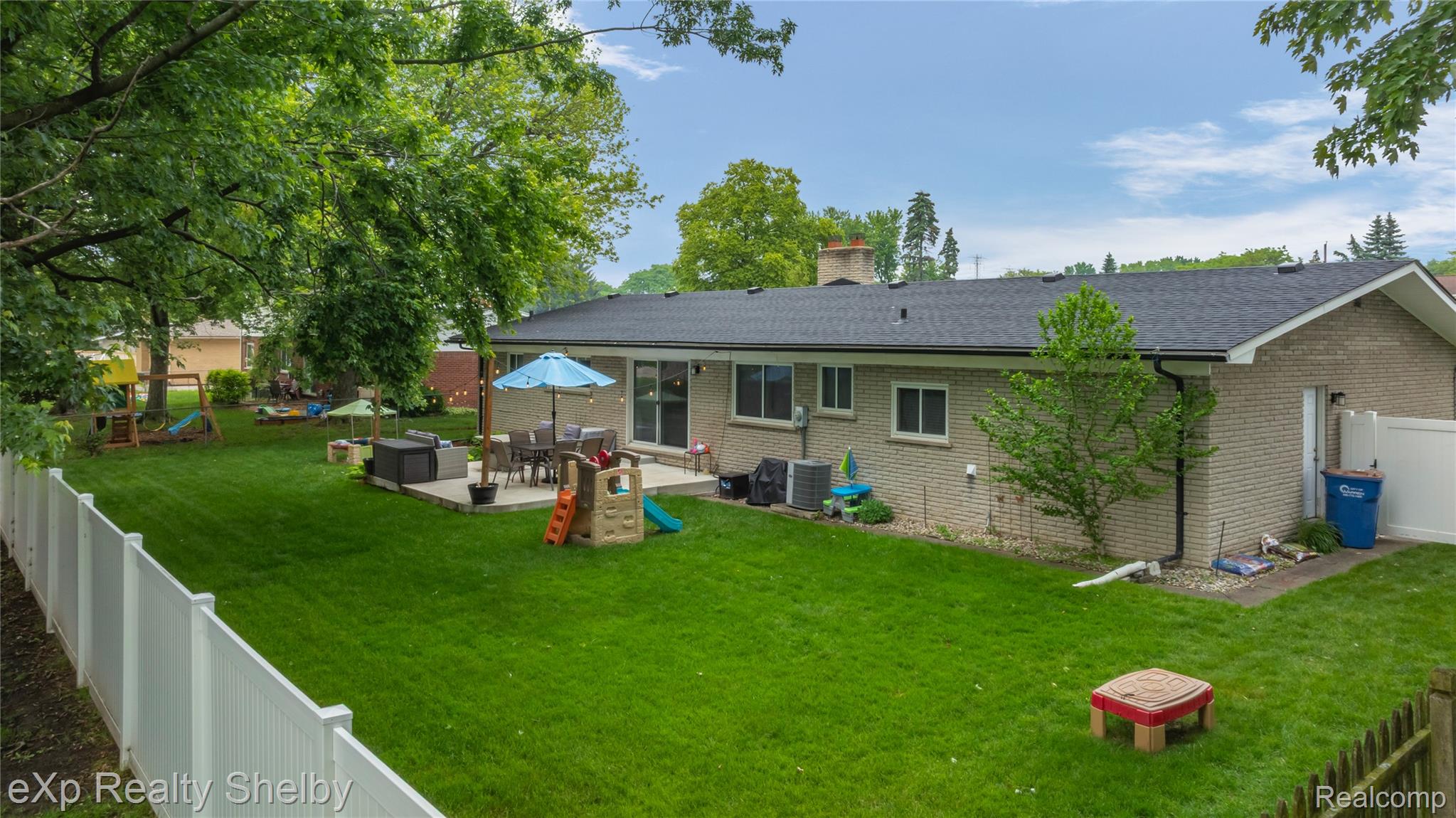 32625 Northampton Drive