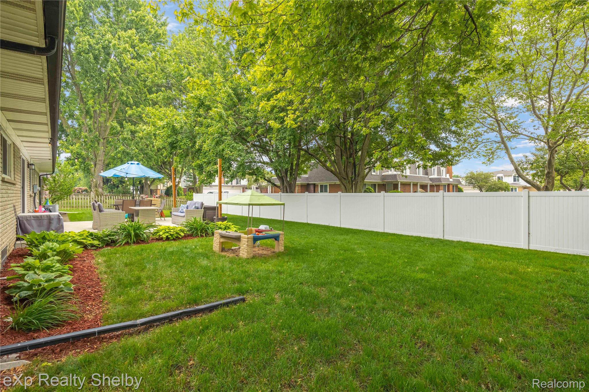 32625 Northampton Drive