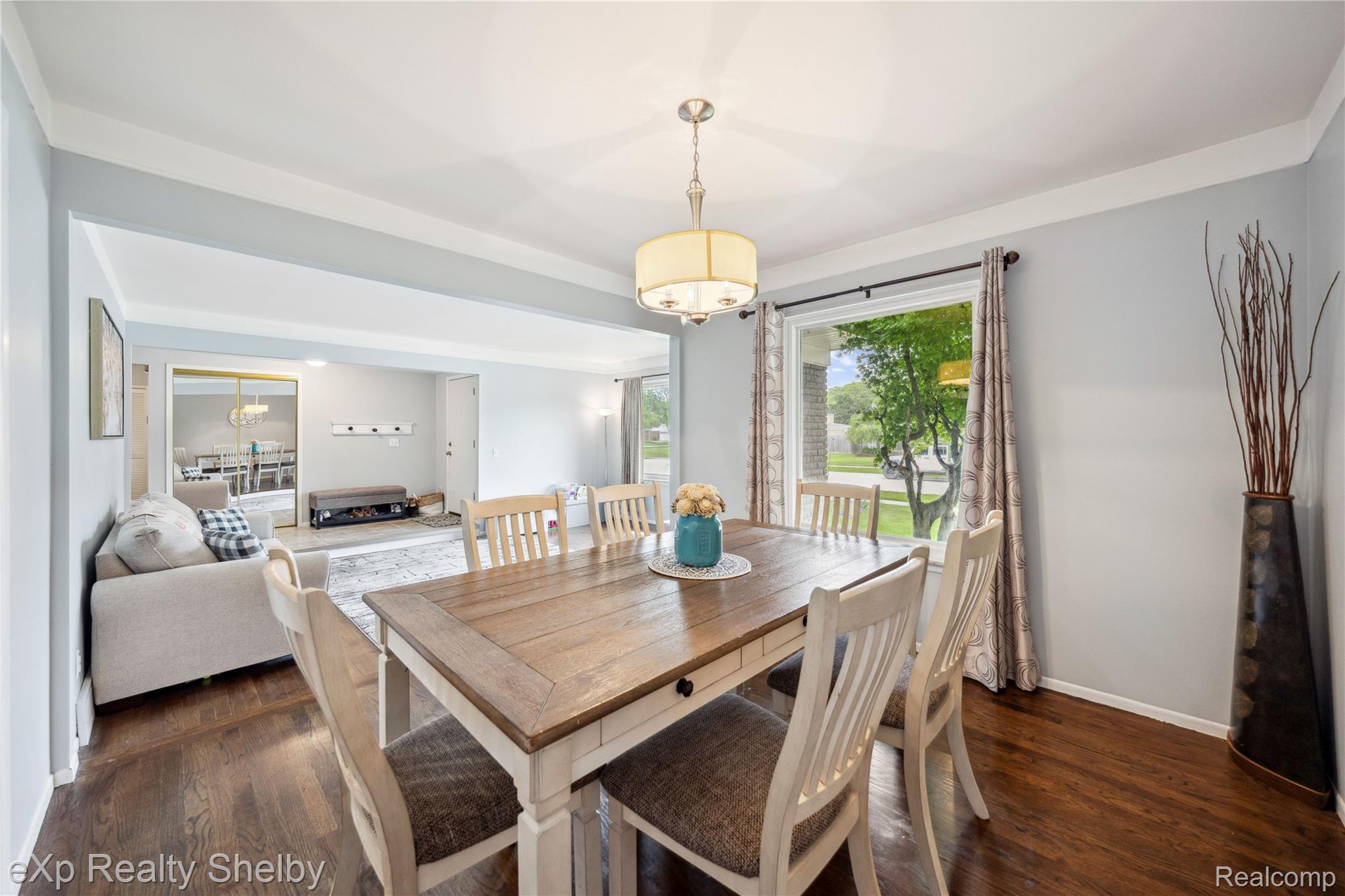 32625 Northampton Drive
