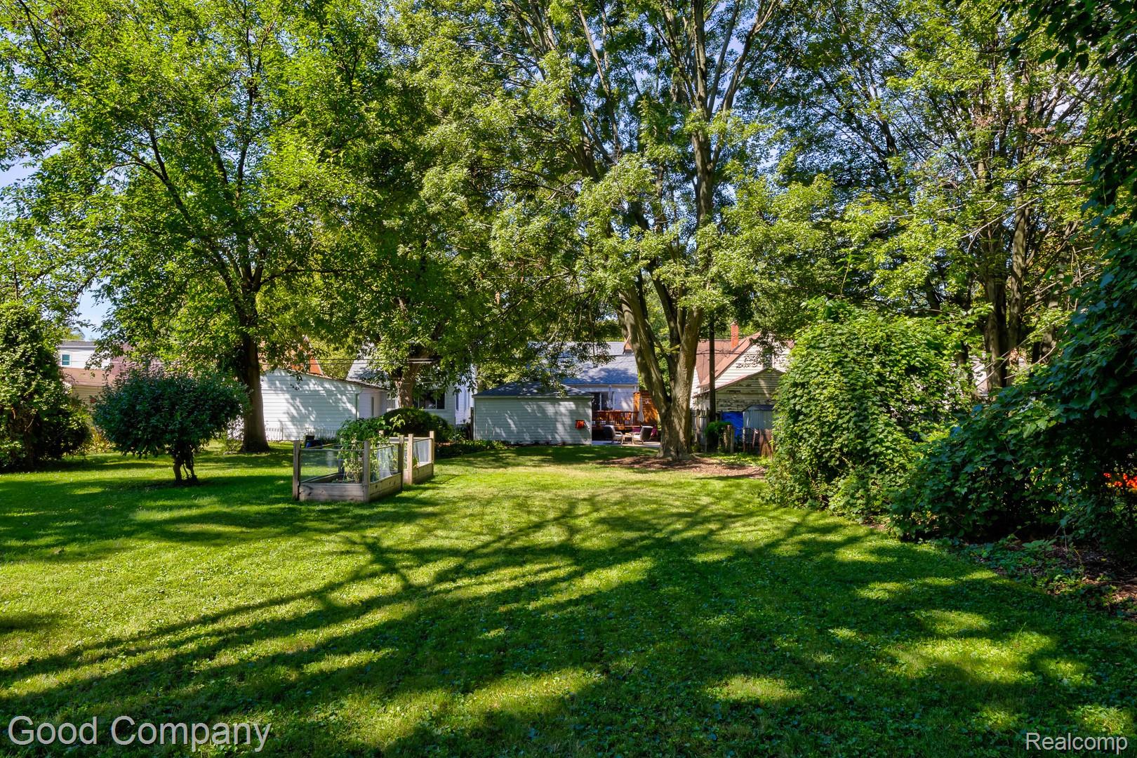 350 Laprairie Street