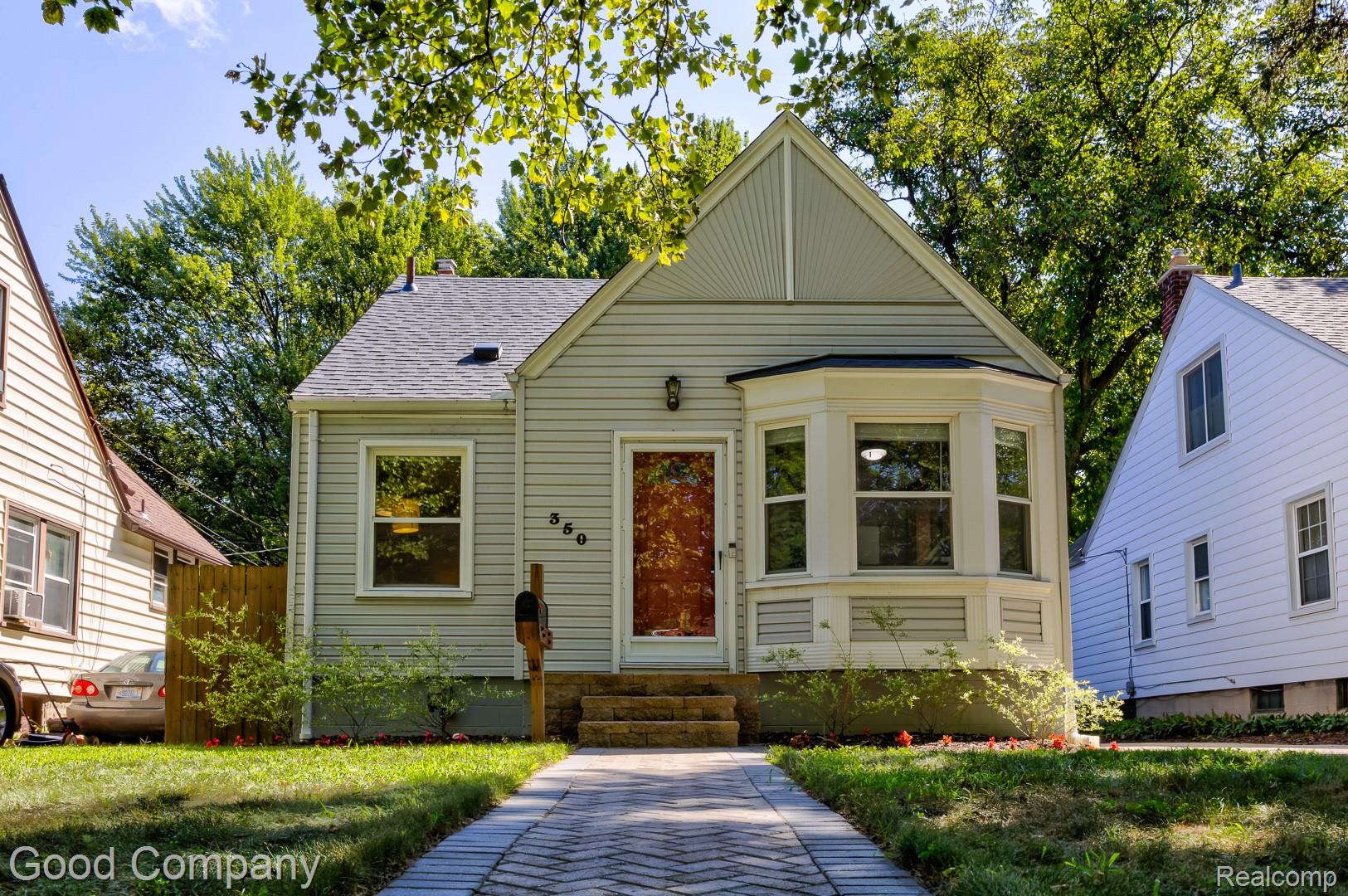 350 Laprairie Street