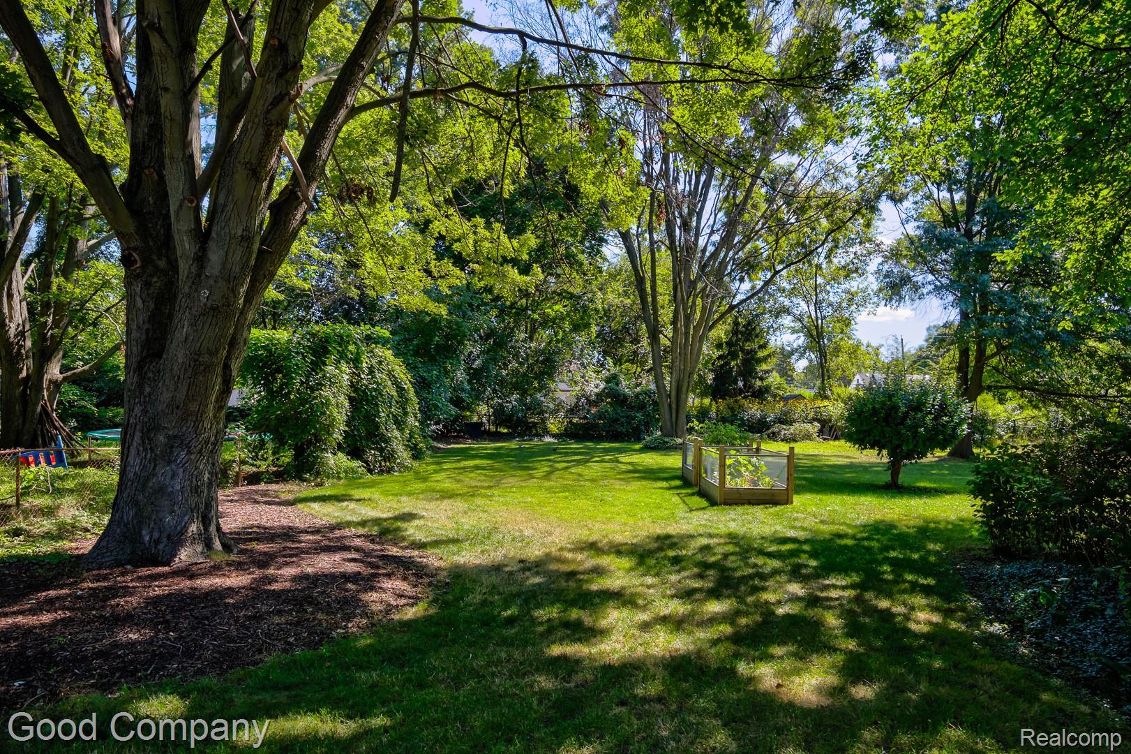 350 Laprairie Street