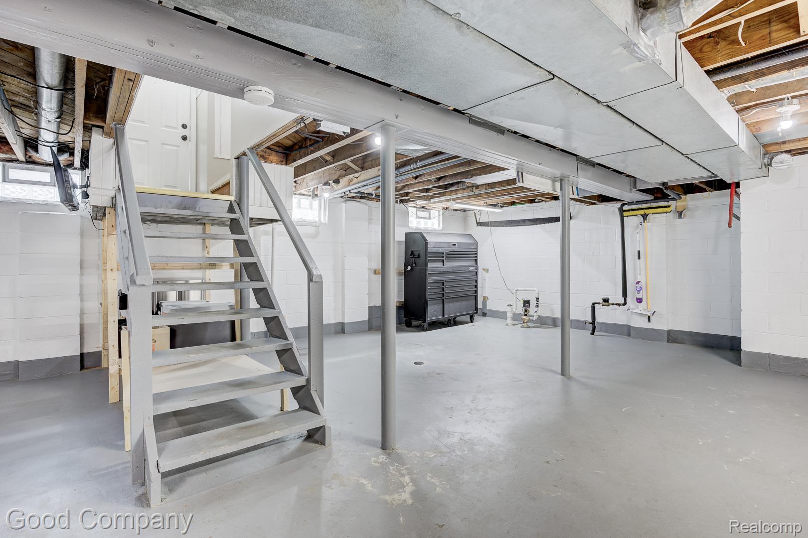 350 Laprairie Street