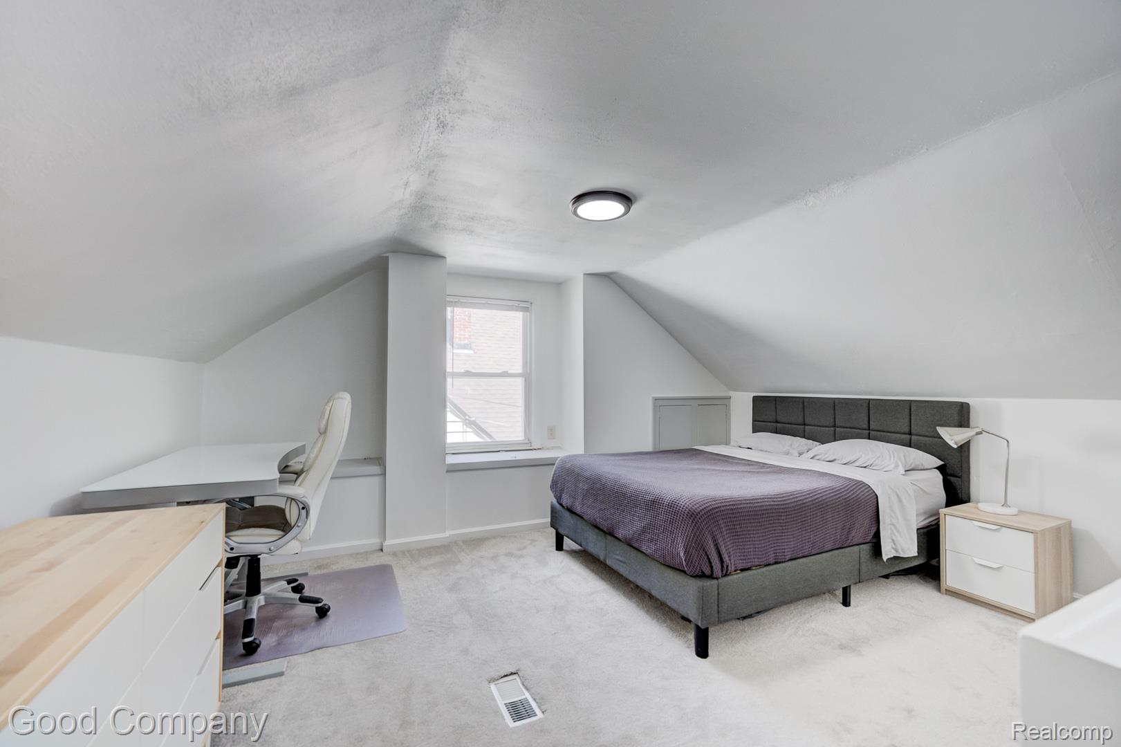 350 Laprairie Street