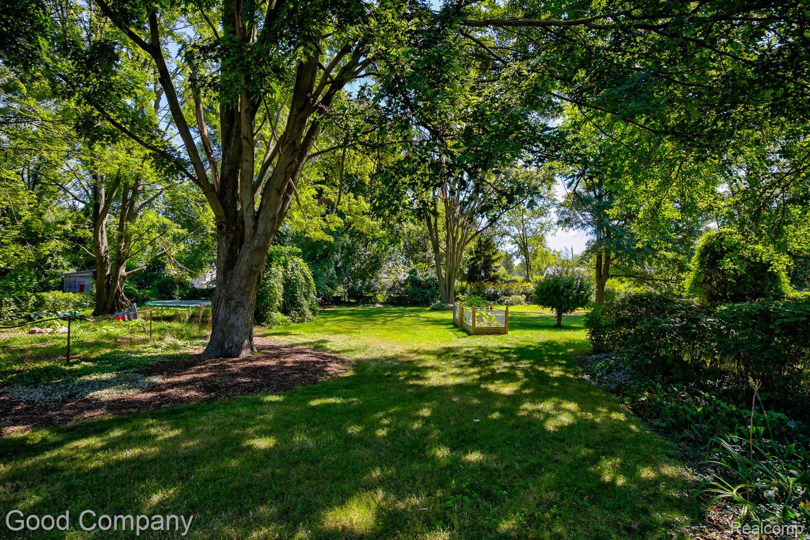 350 Laprairie Street