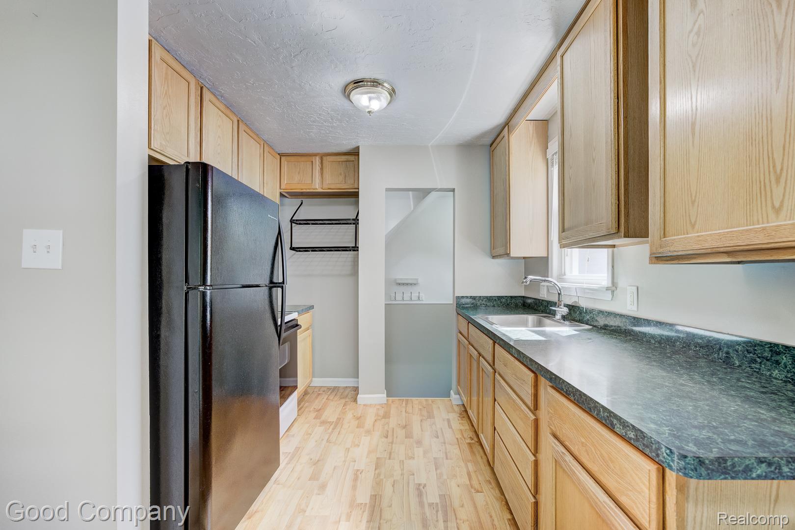 350 Laprairie Street