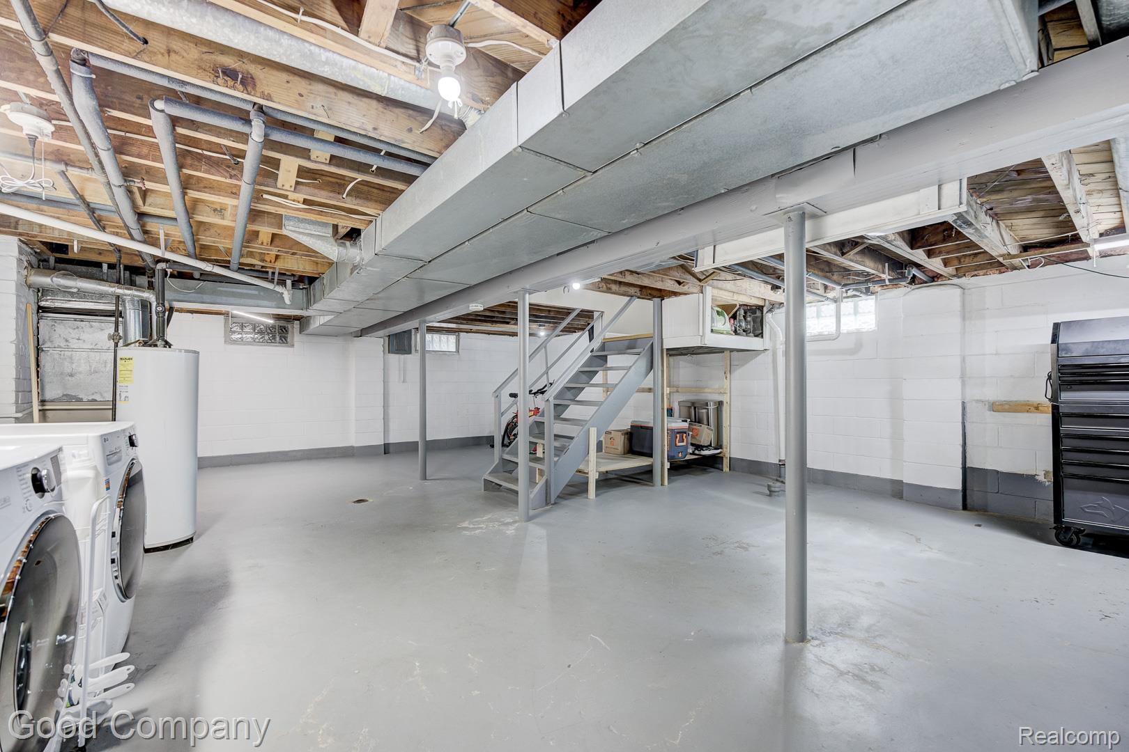 350 Laprairie Street