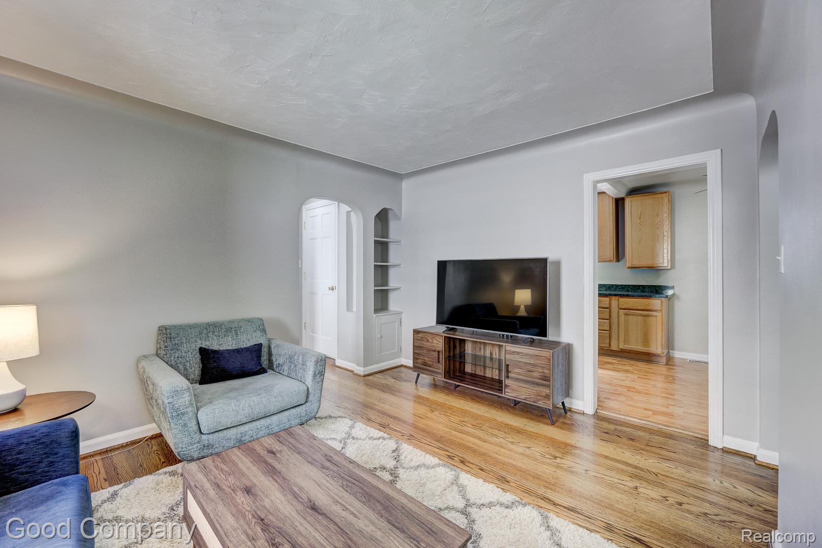 350 Laprairie Street