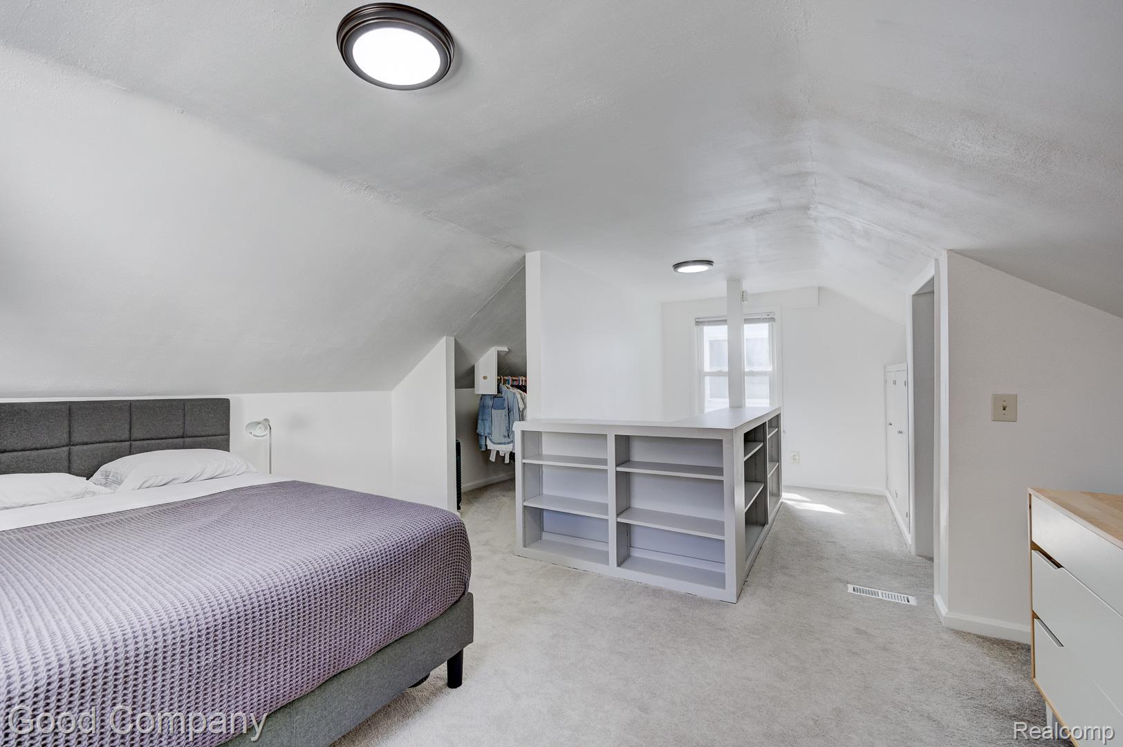 350 Laprairie Street