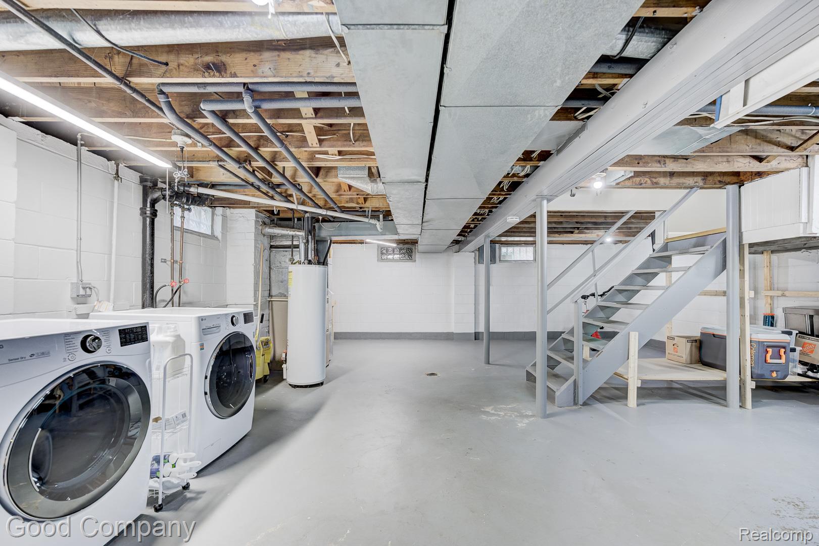 350 Laprairie Street