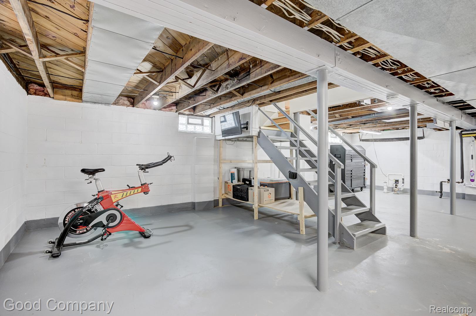 350 Laprairie Street