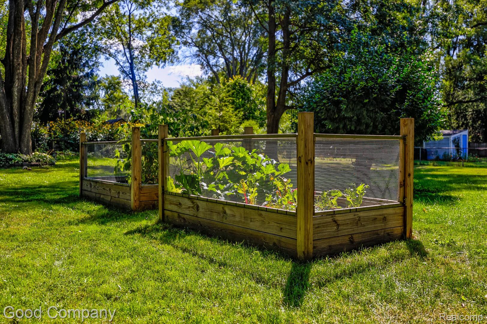 350 Laprairie Street