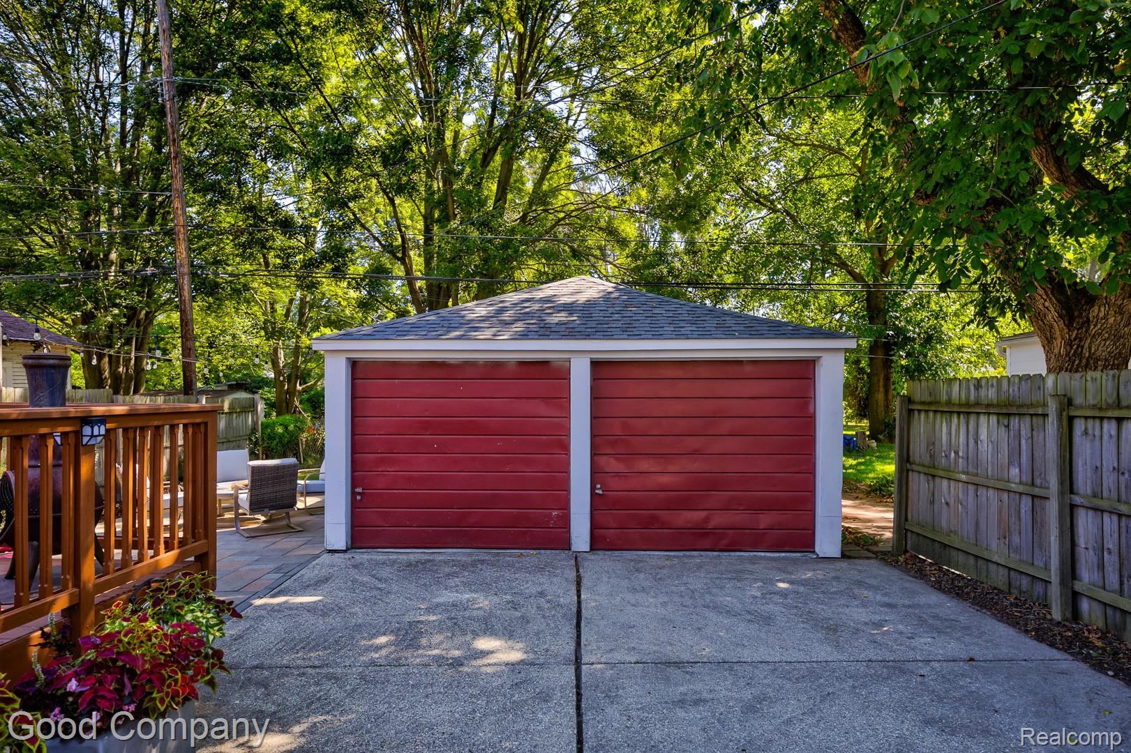 350 Laprairie Street