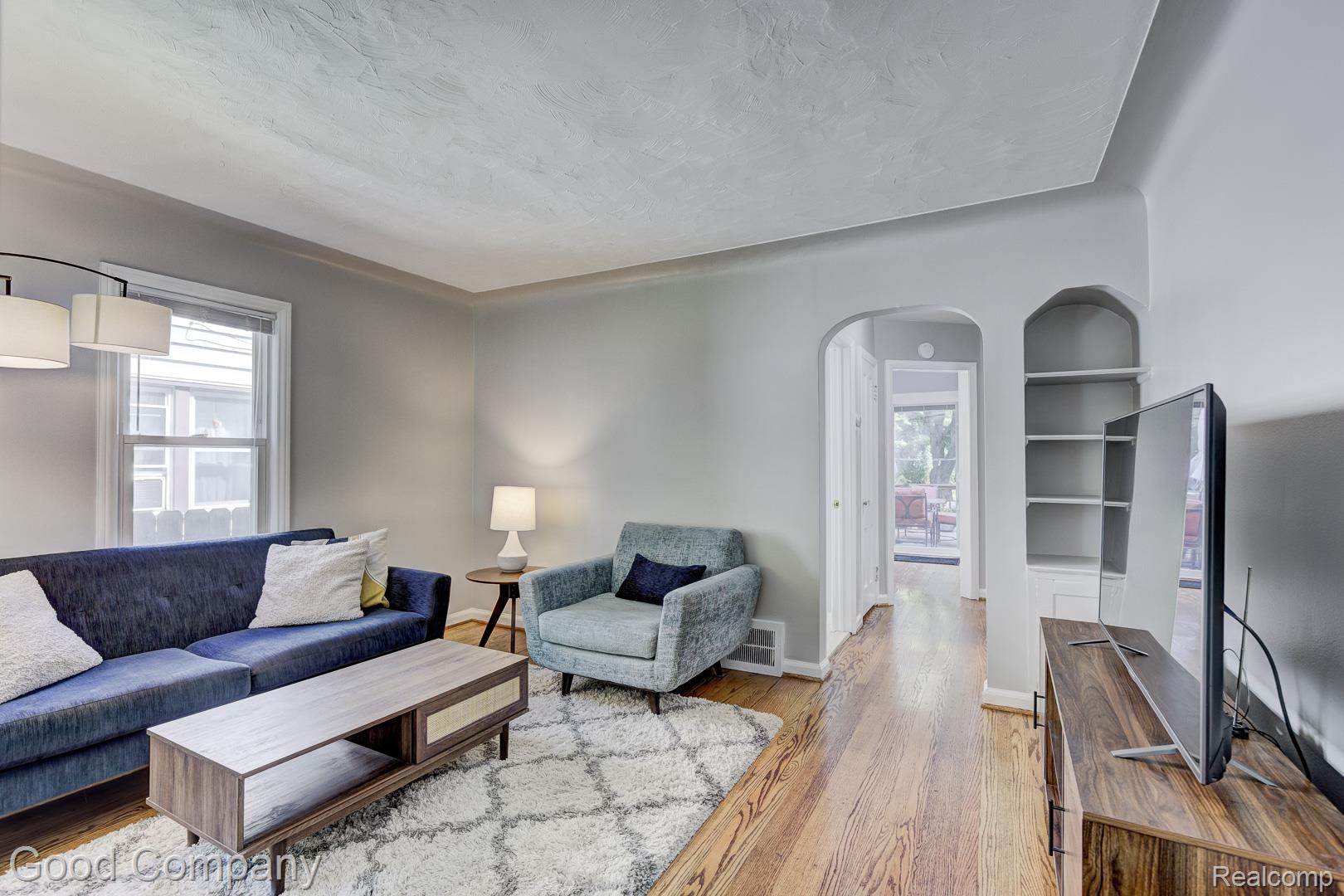 350 Laprairie Street