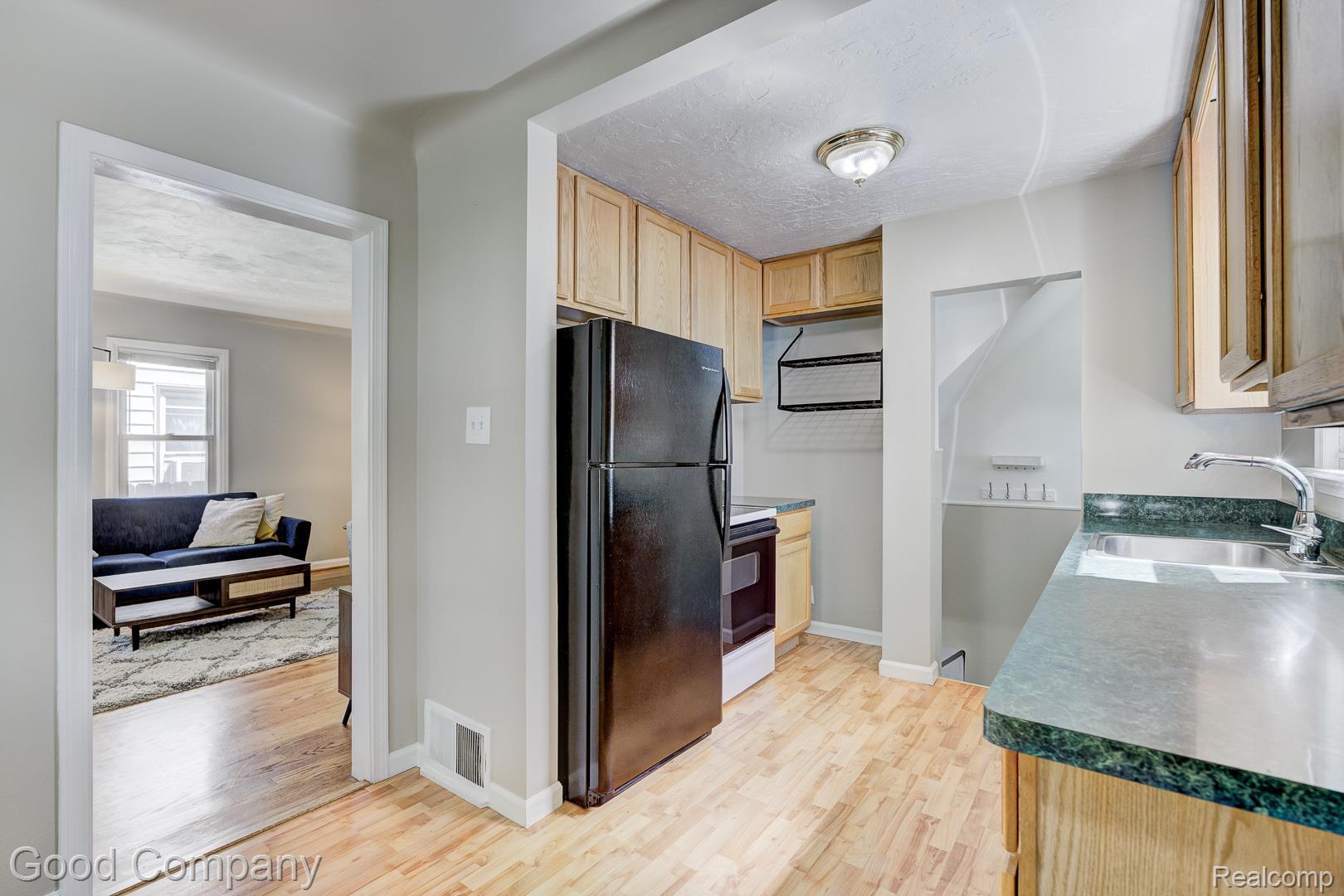 350 Laprairie Street