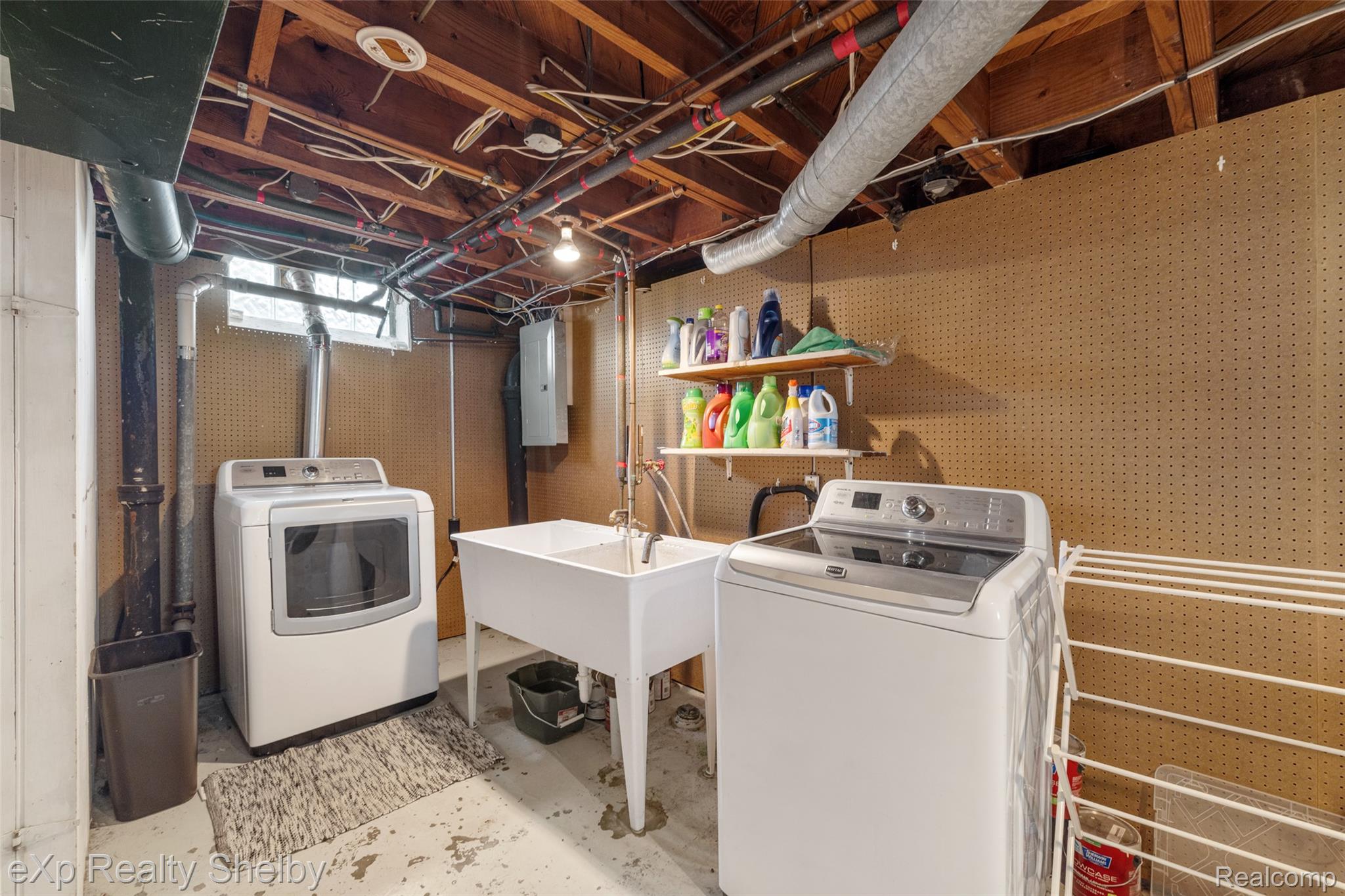 1953 Hunt Club Drive