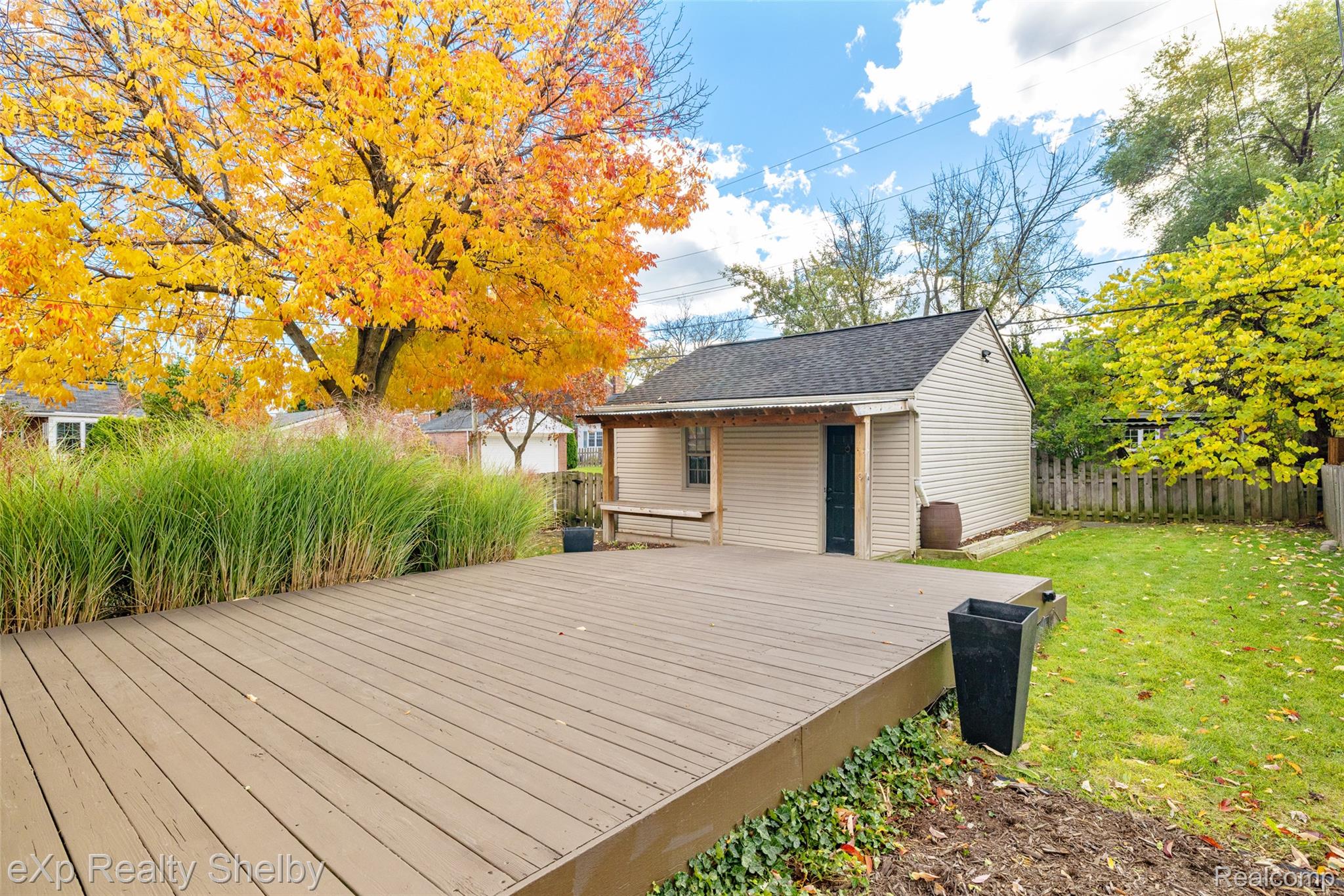 1953 Hunt Club Drive