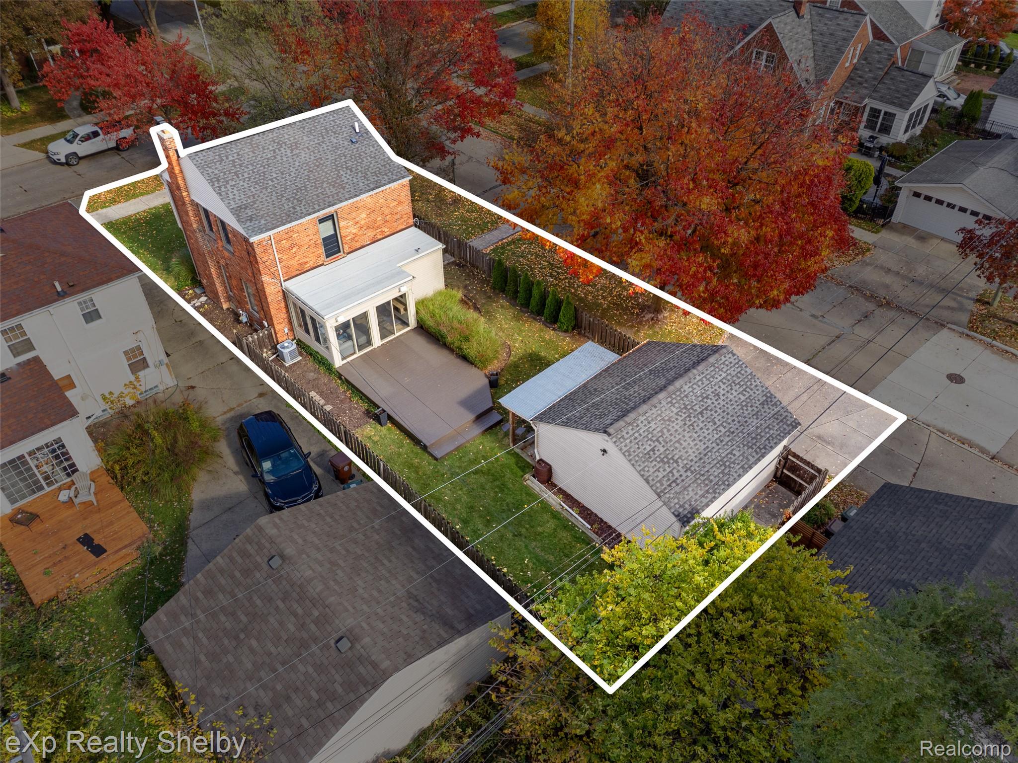 1953 Hunt Club Drive