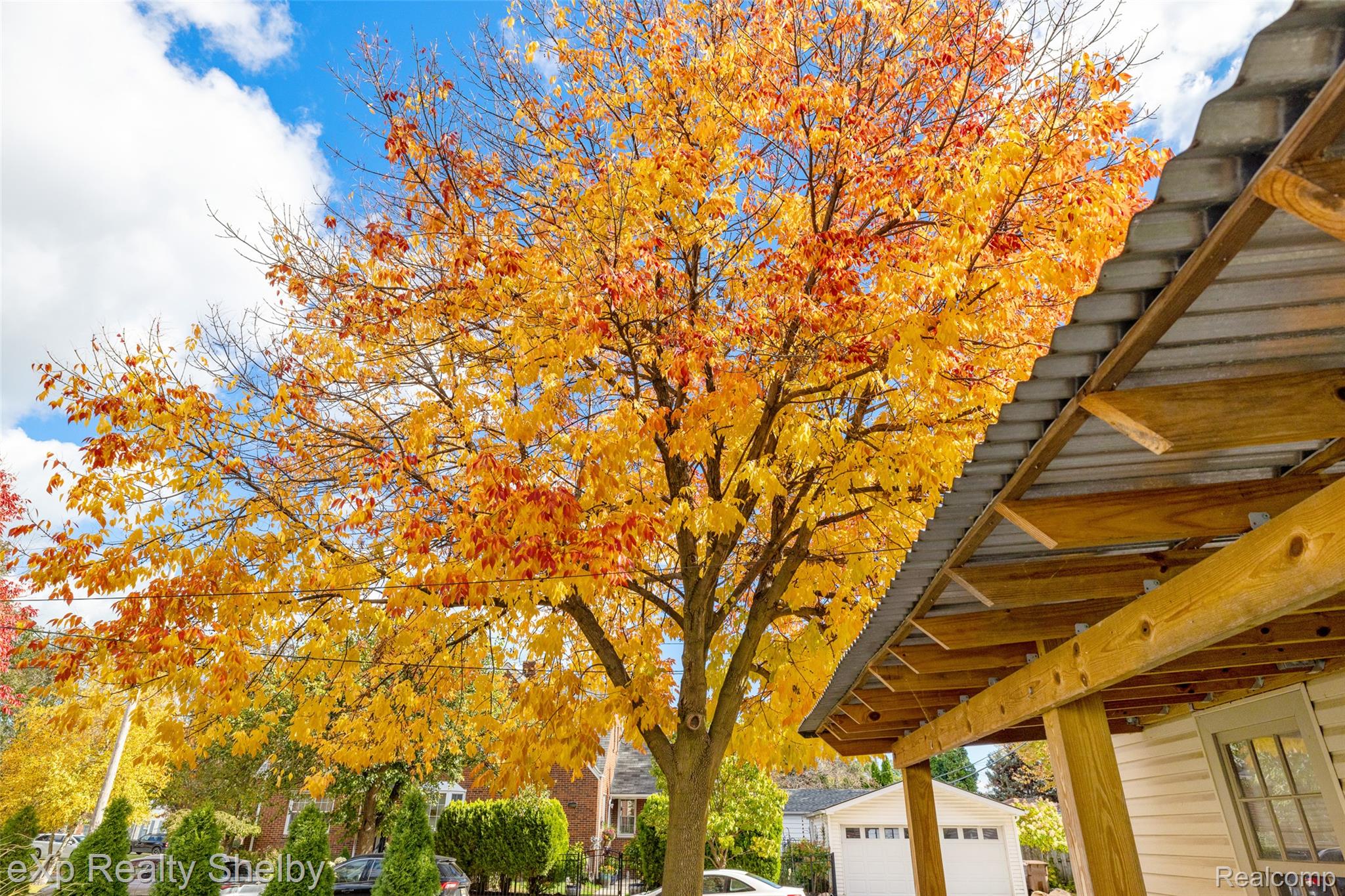 1953 Hunt Club Drive