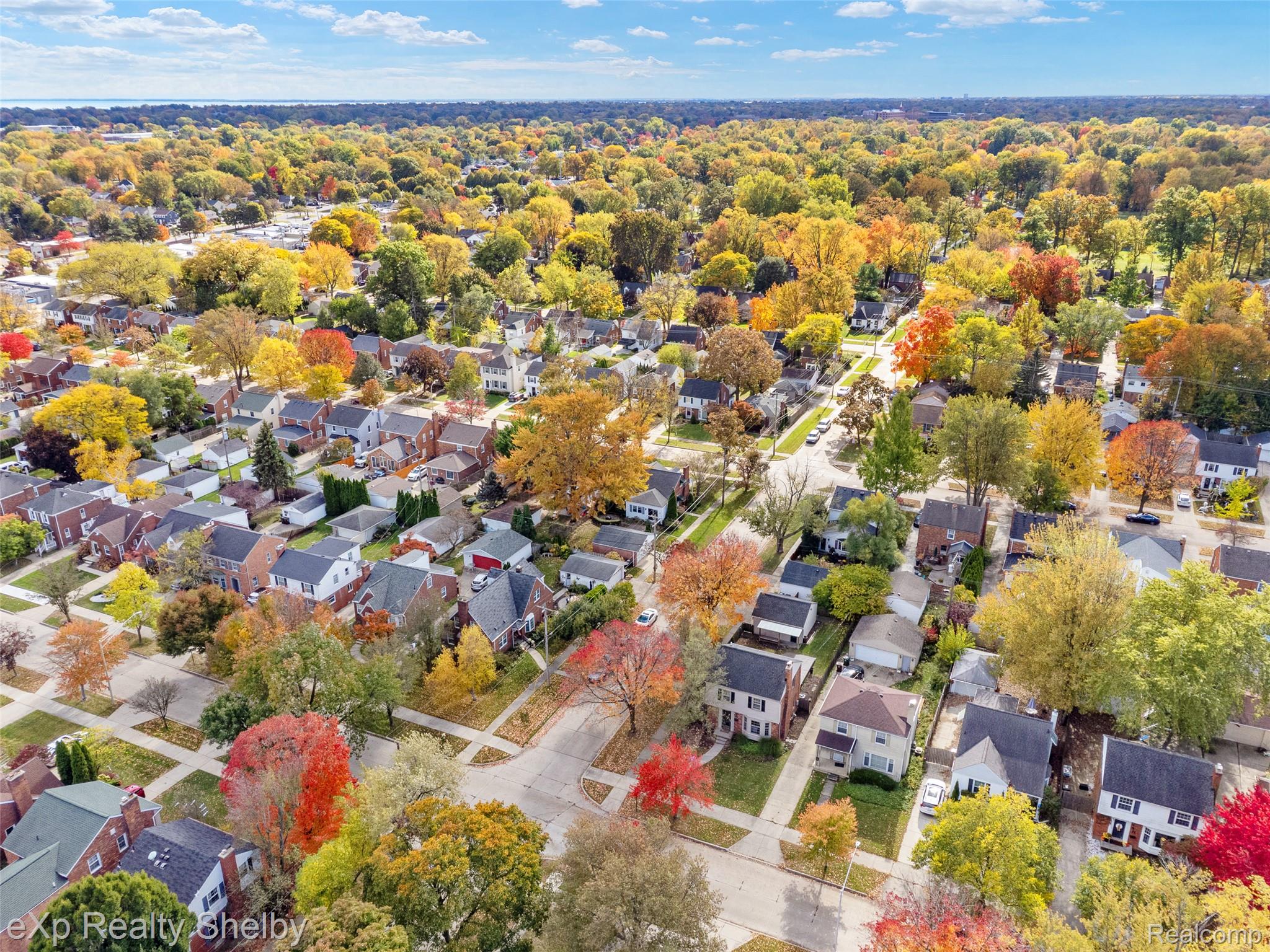 1953 Hunt Club Drive