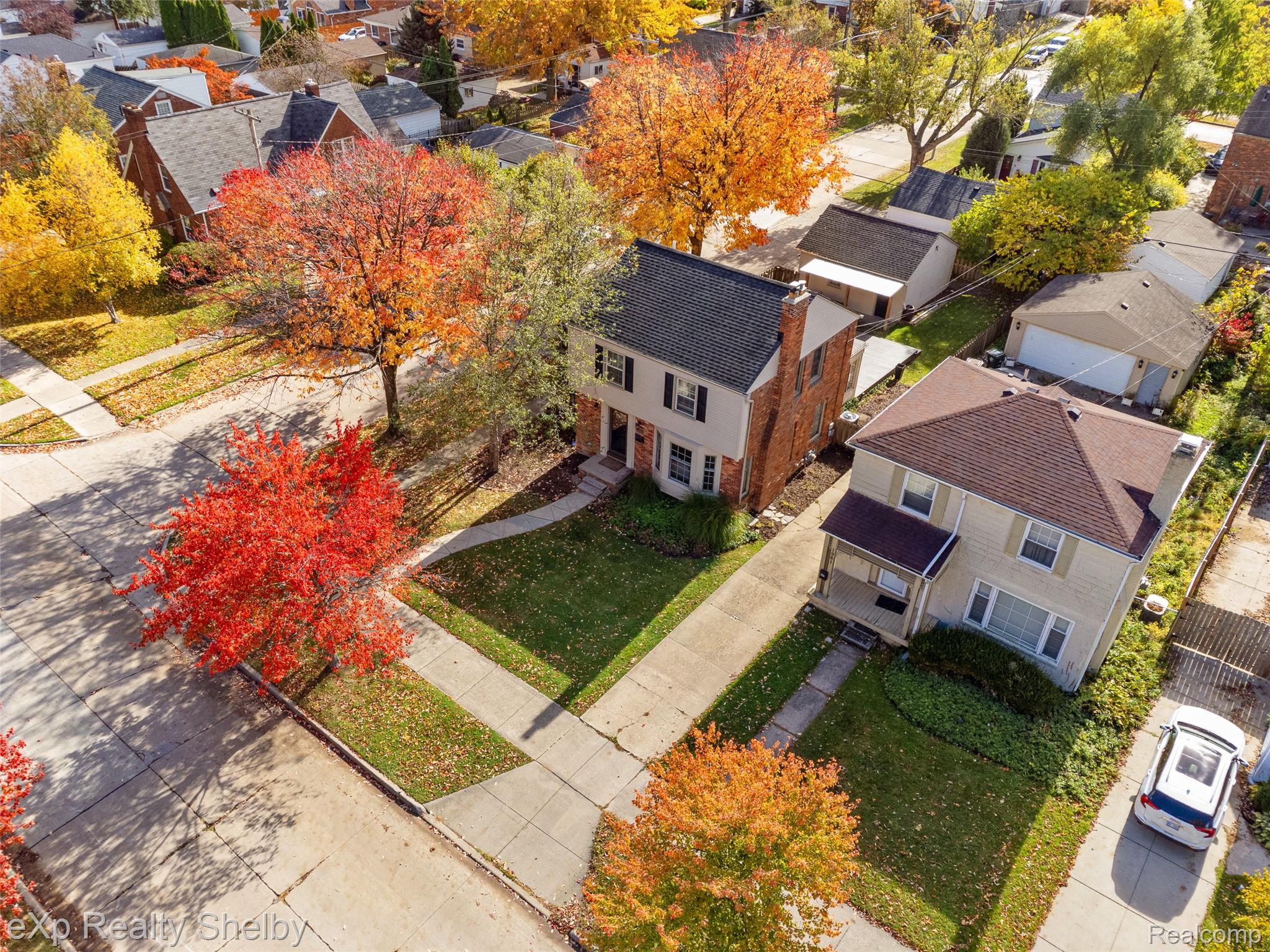 1953 Hunt Club Drive