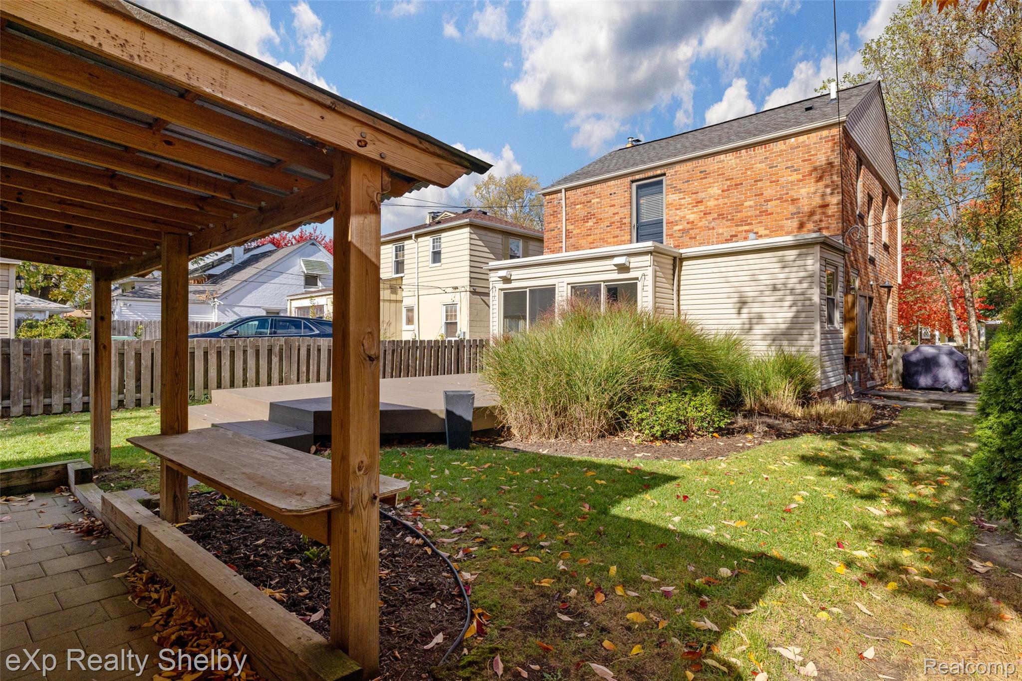 1953 Hunt Club Drive